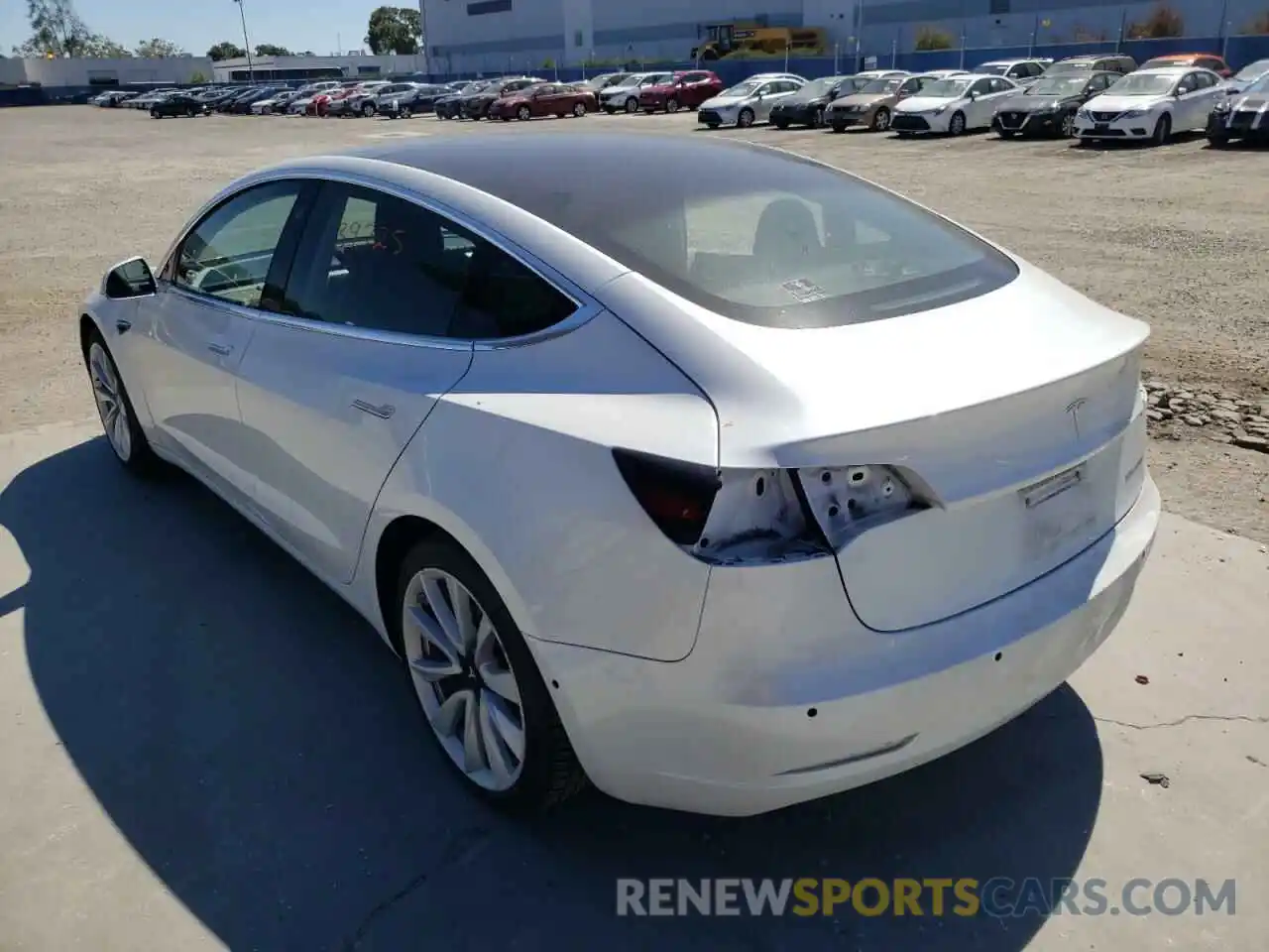 3 Photograph of a damaged car 5YJ3E1EB3LF621687 TESLA MODEL 3 2020