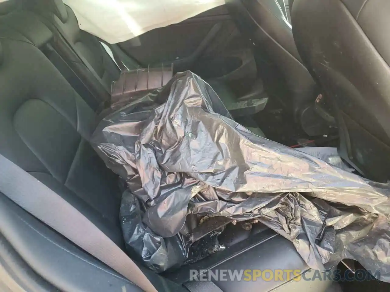 10 Photograph of a damaged car 5YJ3E1EB3LF636903 TESLA MODEL 3 2020