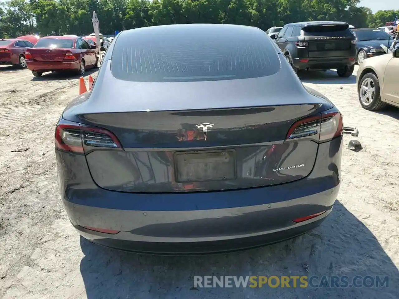 6 Photograph of a damaged car 5YJ3E1EB3LF636903 TESLA MODEL 3 2020