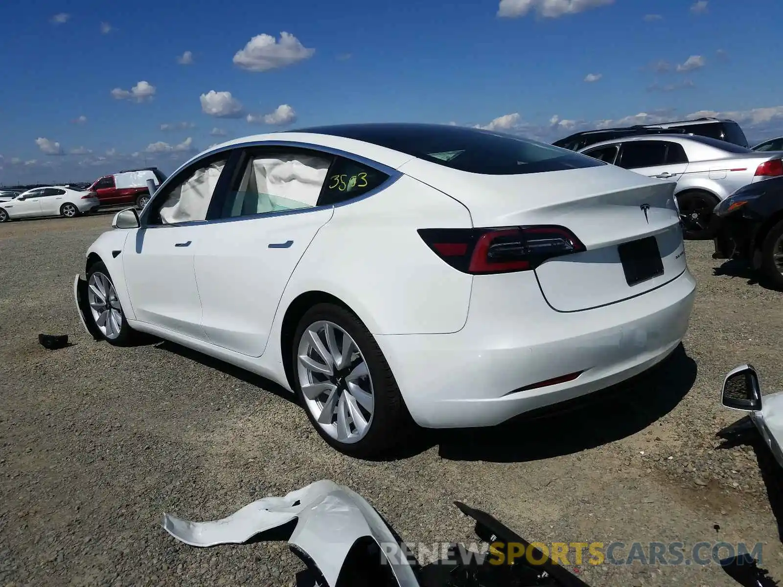 3 Photograph of a damaged car 5YJ3E1EB3LF638909 TESLA MODEL 3 2020