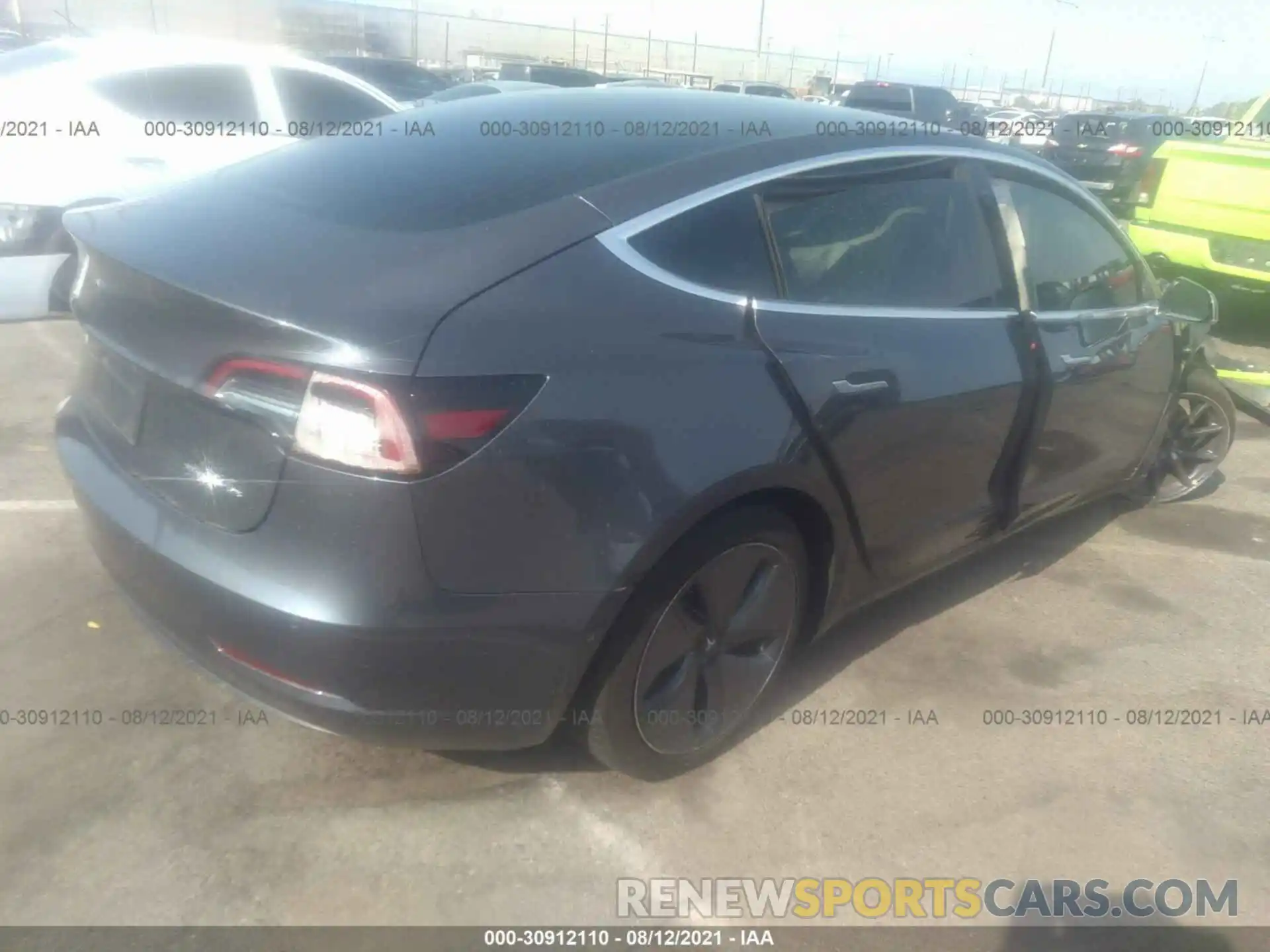 4 Фотография поврежденного автомобиля 5YJ3E1EB3LF646203 TESLA MODEL 3 2020