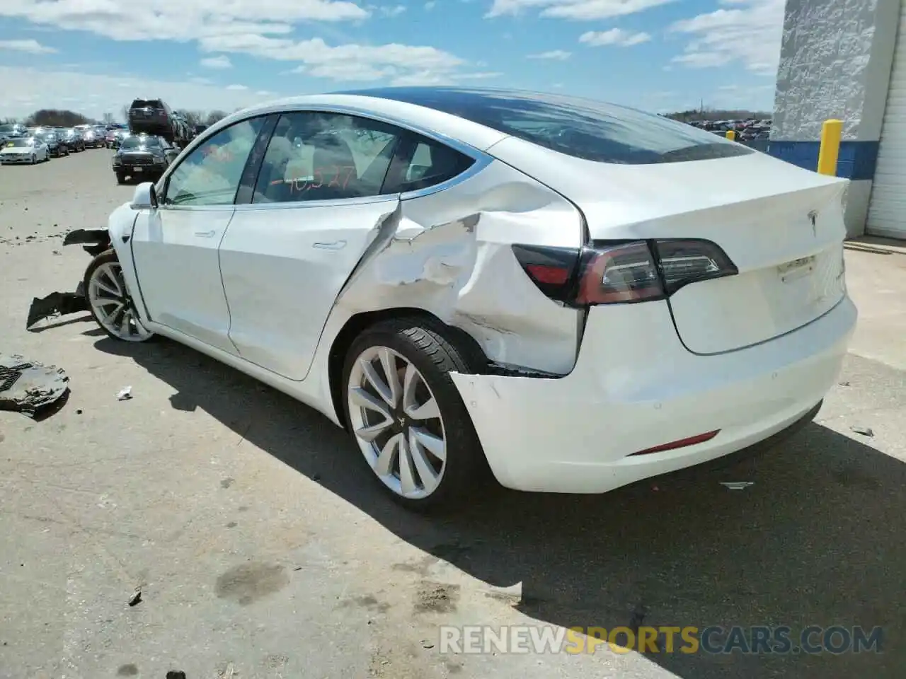 3 Photograph of a damaged car 5YJ3E1EB3LF712457 TESLA MODEL 3 2020