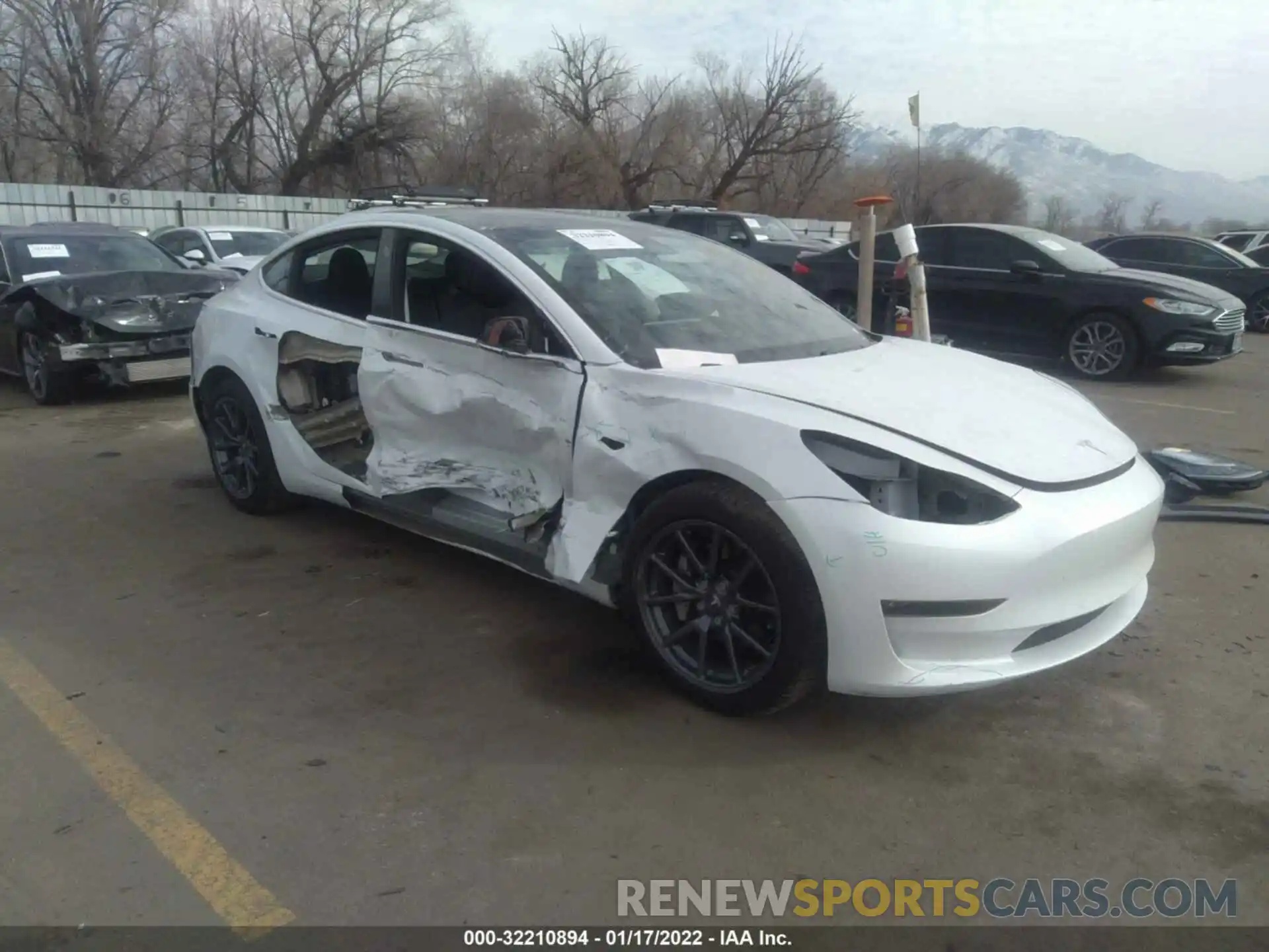 1 Photograph of a damaged car 5YJ3E1EB3LF741599 TESLA MODEL 3 2020