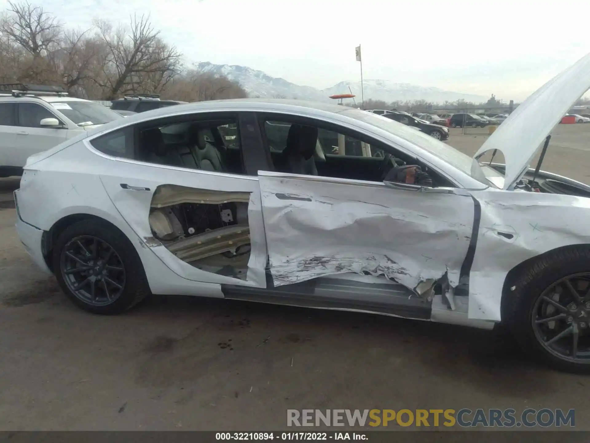 6 Photograph of a damaged car 5YJ3E1EB3LF741599 TESLA MODEL 3 2020