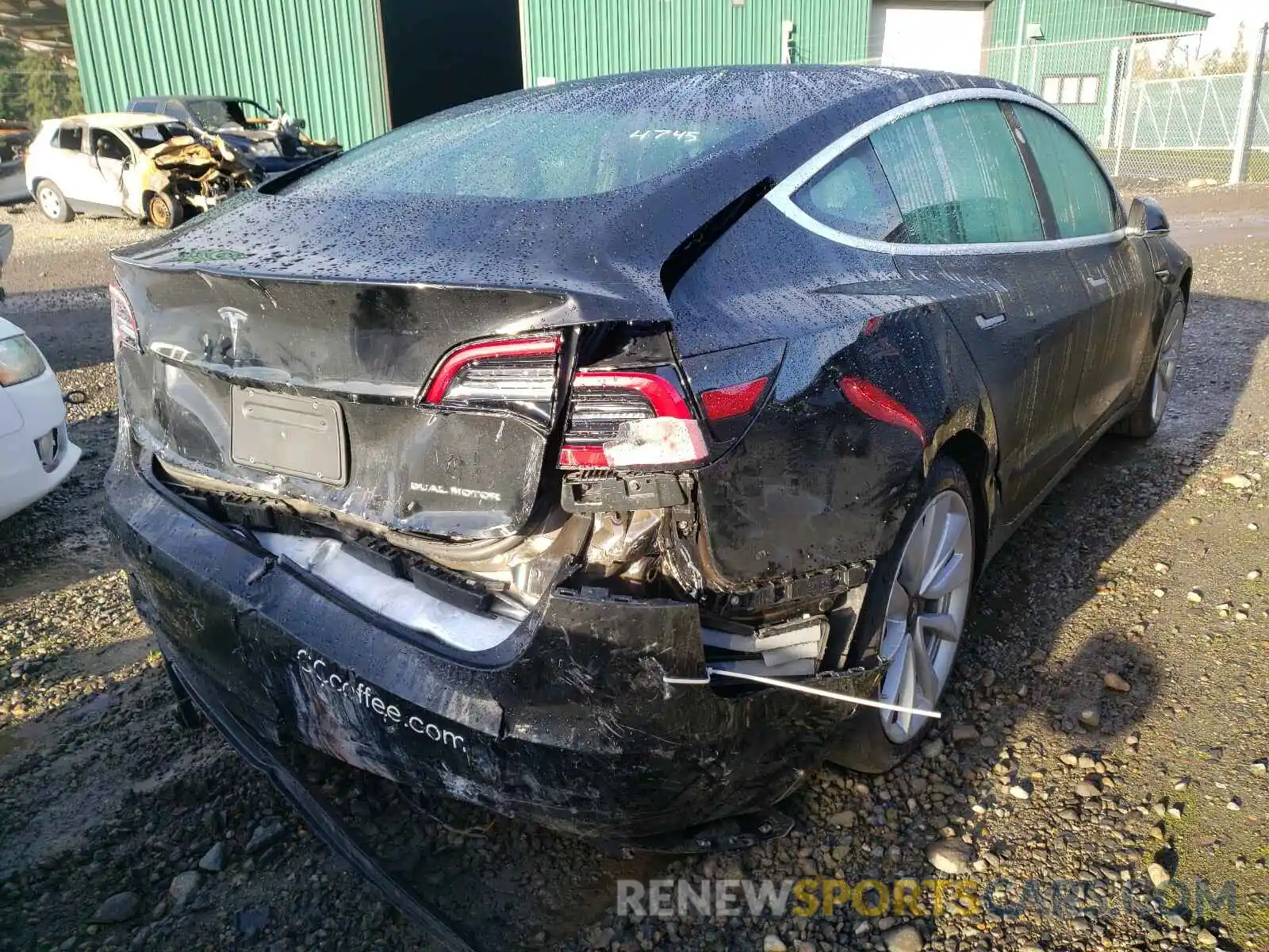 4 Фотография поврежденного автомобиля 5YJ3E1EB3LF746592 TESLA MODEL 3 2020