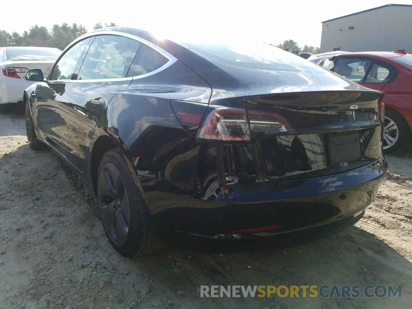 3 Photograph of a damaged car 5YJ3E1EB3LF770245 TESLA MODEL 3 2020