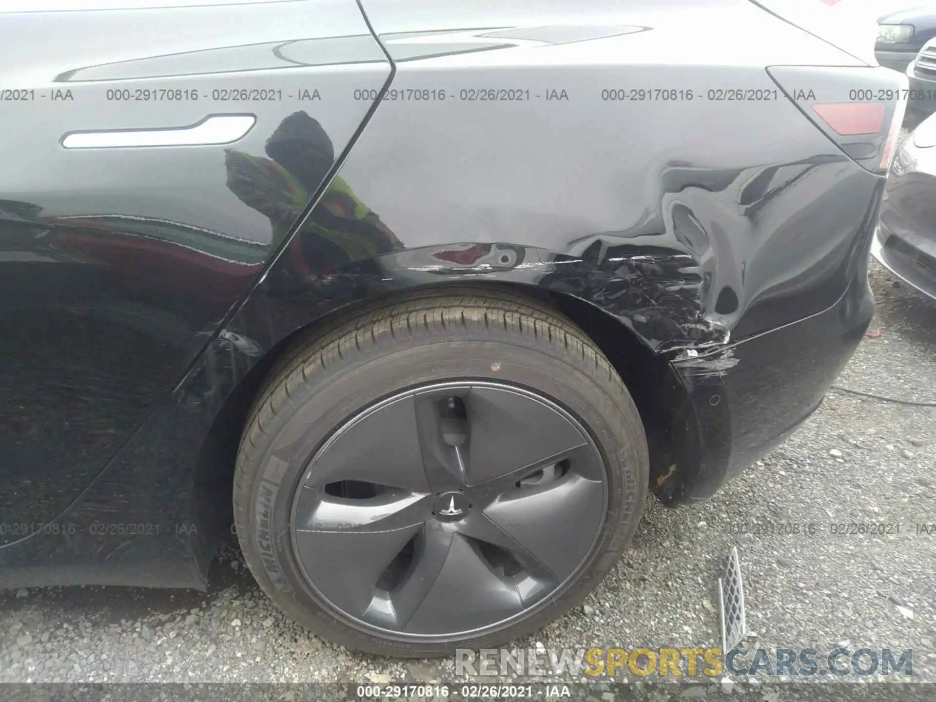 5 Photograph of a damaged car 5YJ3E1EB3LF791144 TESLA MODEL 3 2020