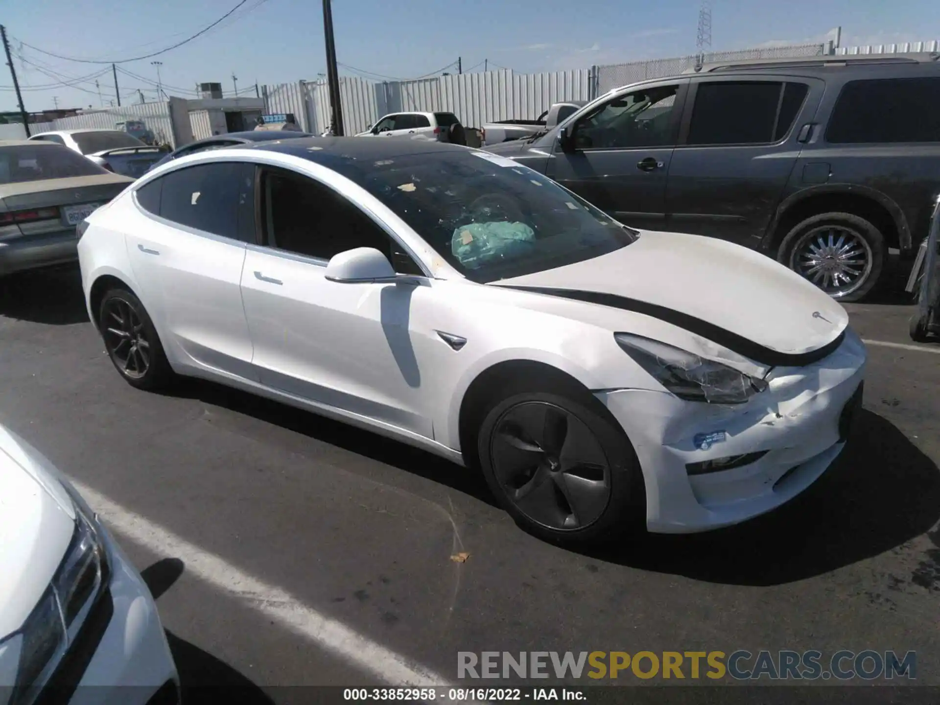 1 Photograph of a damaged car 5YJ3E1EB3LF800408 TESLA MODEL 3 2020