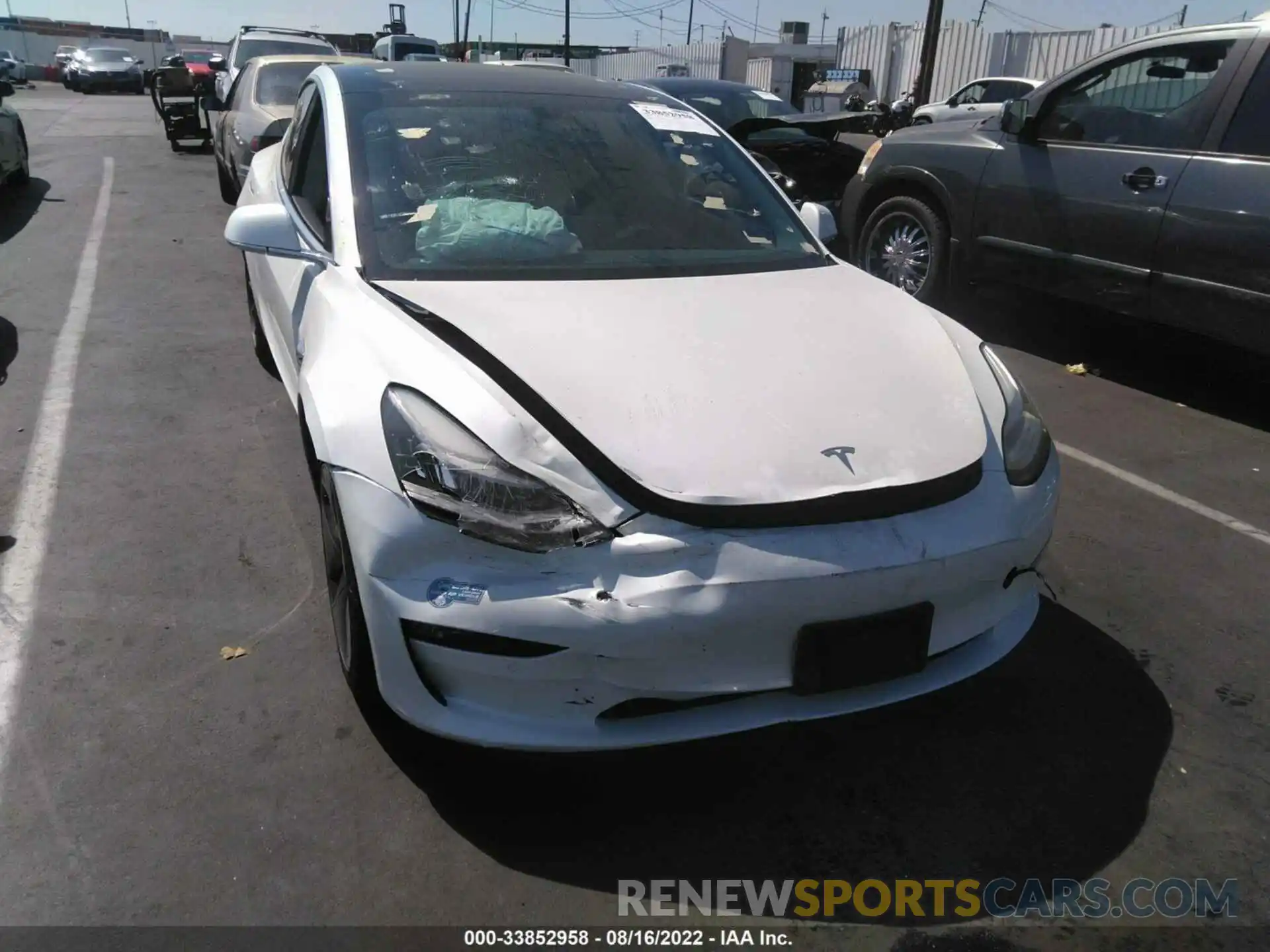 6 Photograph of a damaged car 5YJ3E1EB3LF800408 TESLA MODEL 3 2020