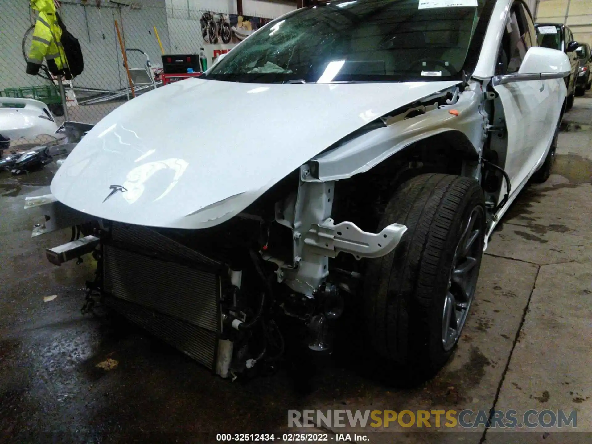 6 Photograph of a damaged car 5YJ3E1EB3LF801770 TESLA MODEL 3 2020