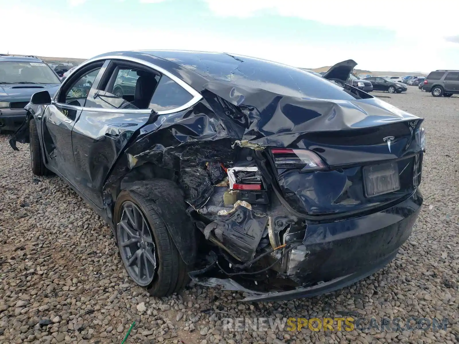 3 Photograph of a damaged car 5YJ3E1EB4LF520609 TESLA MODEL 3 2020