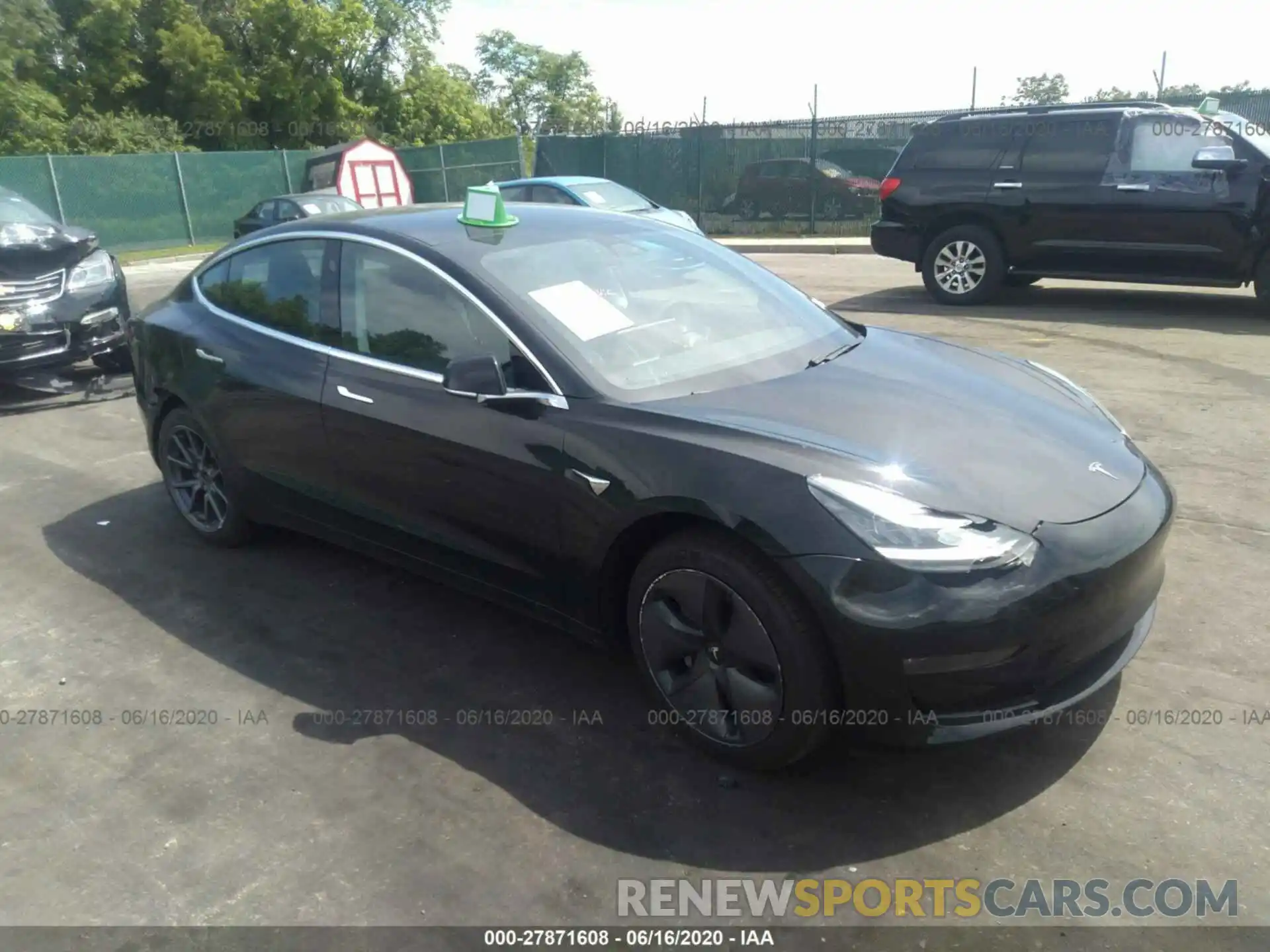 1 Photograph of a damaged car 5YJ3E1EB4LF599733 TESLA MODEL 3 2020