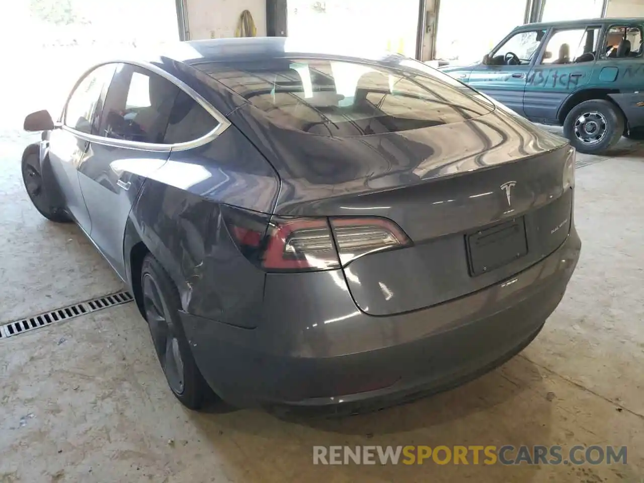 3 Photograph of a damaged car 5YJ3E1EB4LF616563 TESLA MODEL 3 2020