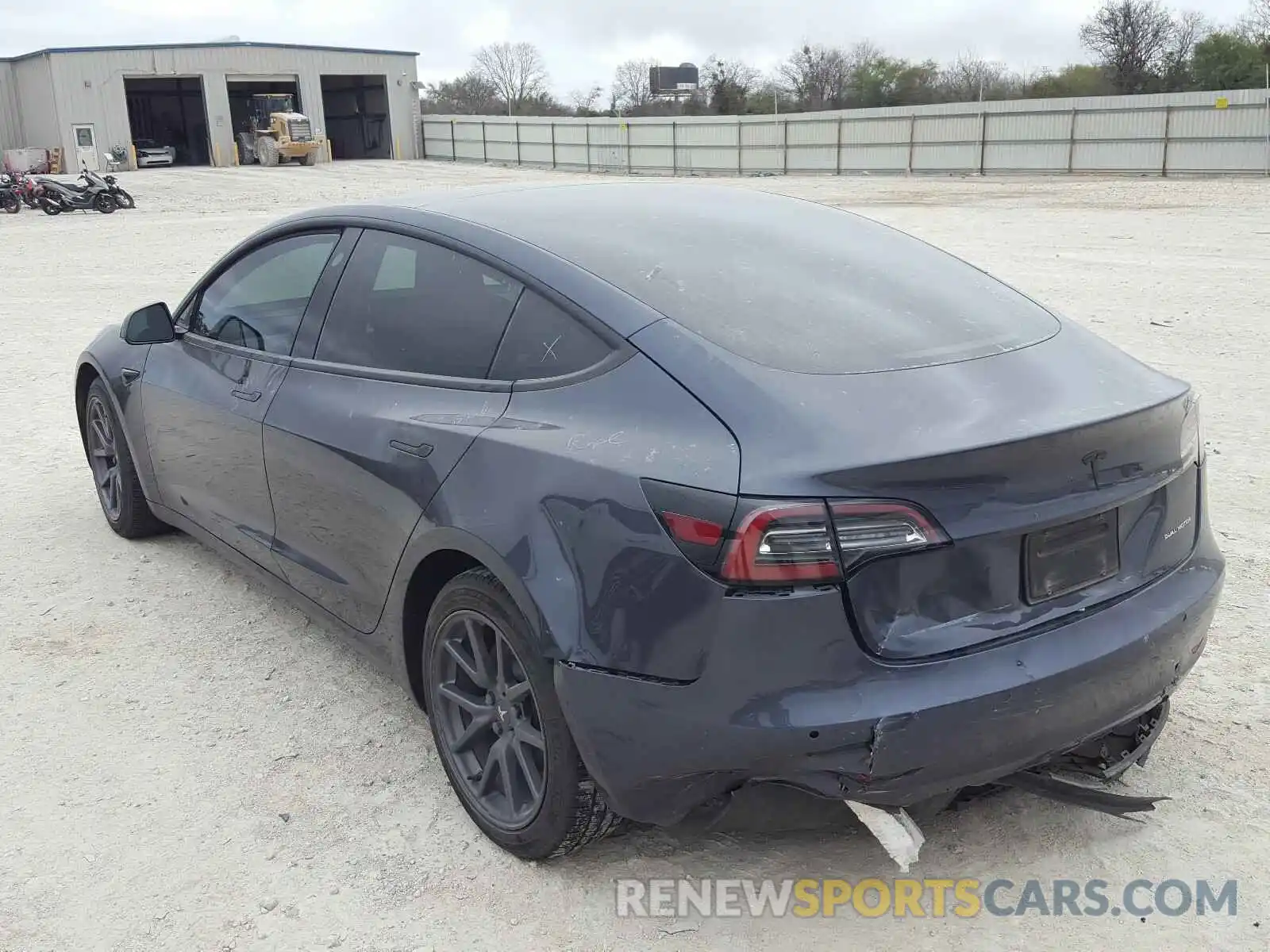 3 Photograph of a damaged car 5YJ3E1EB4LF616739 TESLA MODEL 3 2020