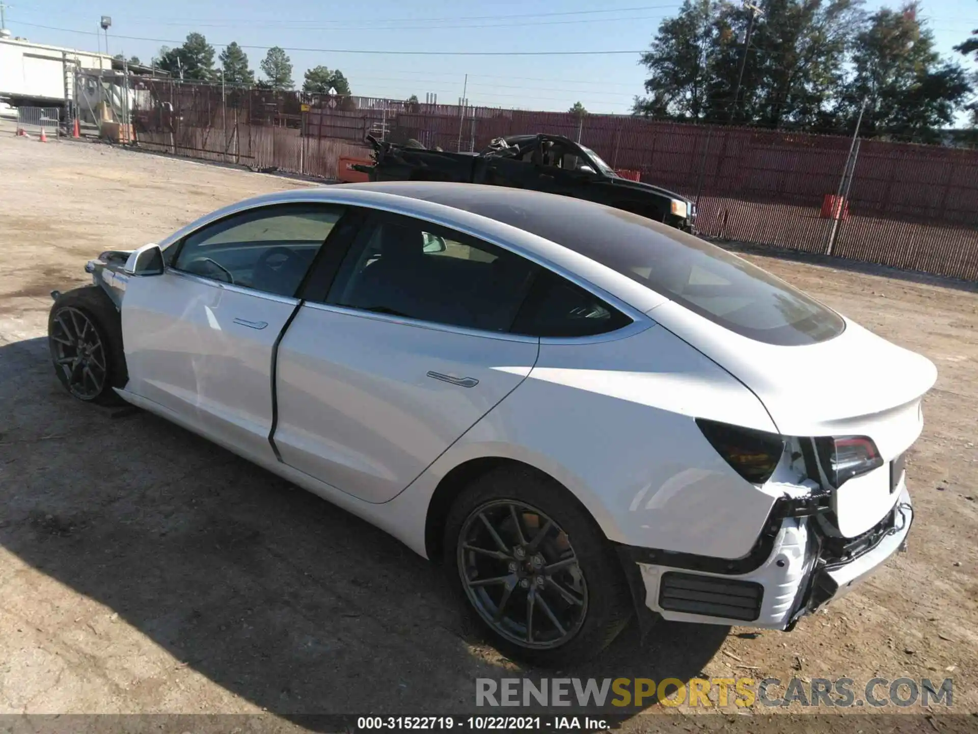 3 Photograph of a damaged car 5YJ3E1EB4LF618409 TESLA MODEL 3 2020