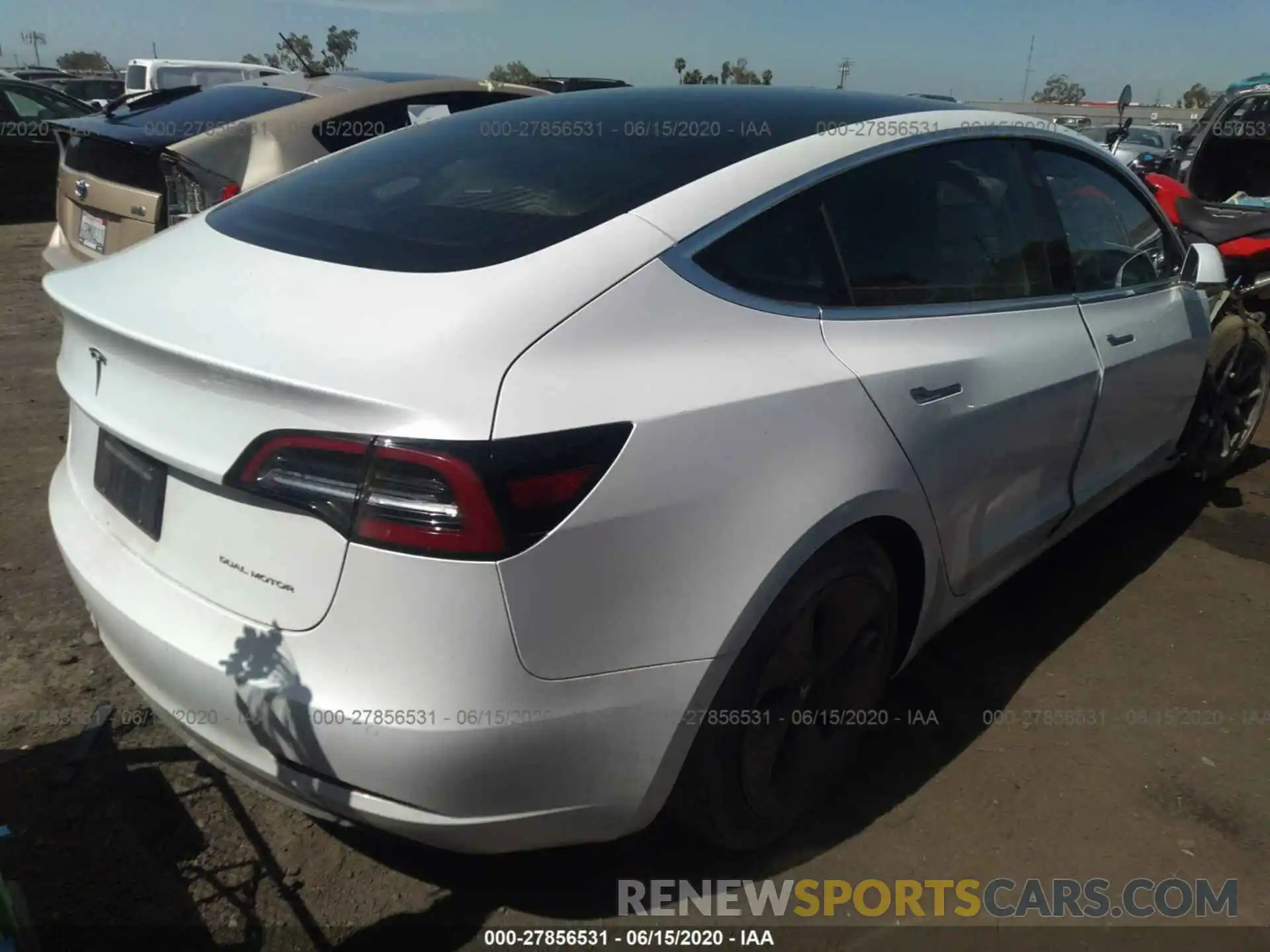 4 Photograph of a damaged car 5YJ3E1EB4LF619348 TESLA MODEL 3 2020