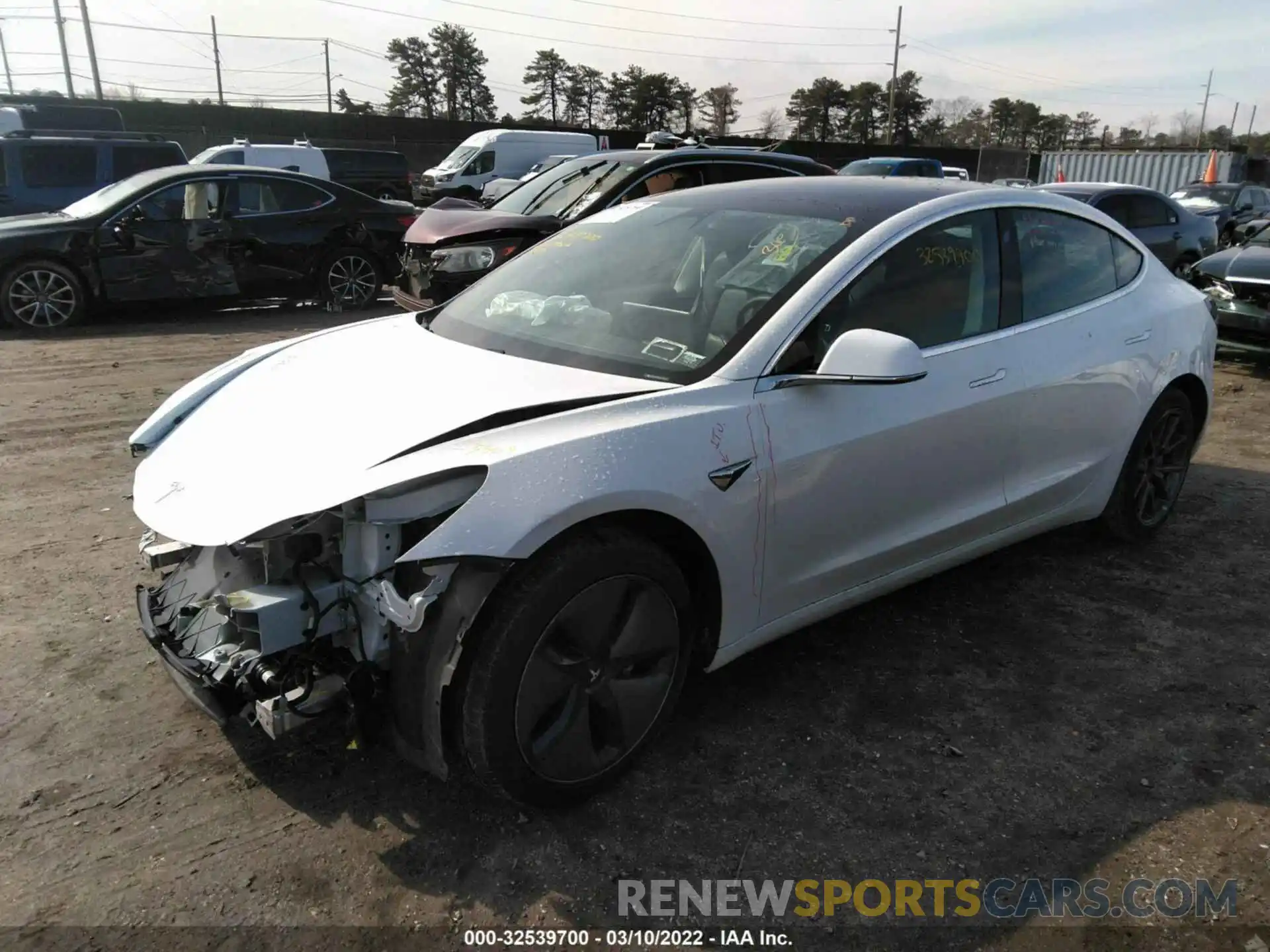 2 Photograph of a damaged car 5YJ3E1EB4LF637333 TESLA MODEL 3 2020