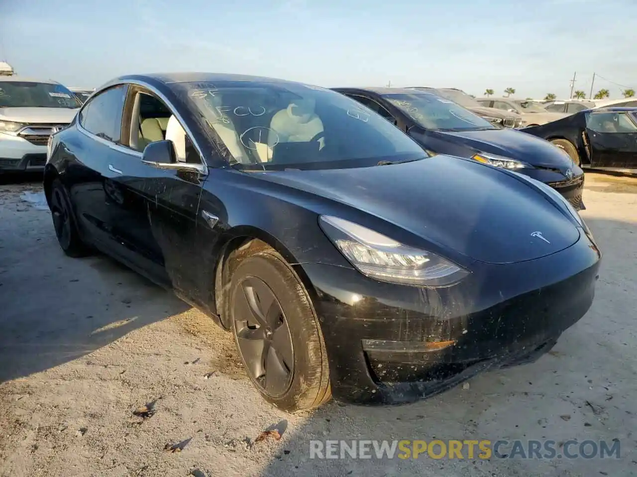 1 Photograph of a damaged car 5YJ3E1EB4LF639034 TESLA MODEL 3 2020