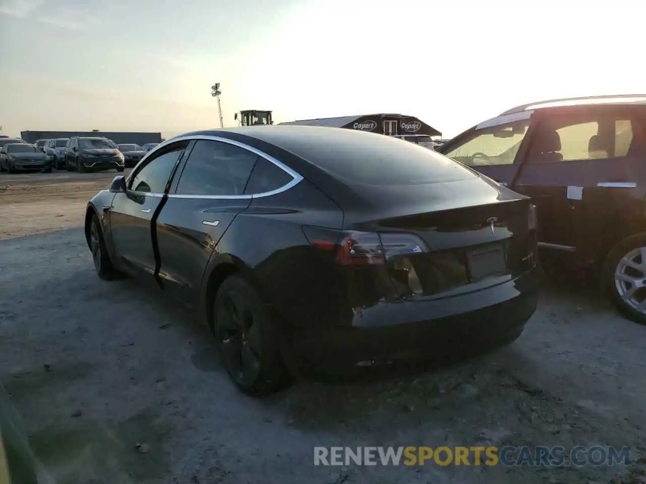 3 Photograph of a damaged car 5YJ3E1EB4LF639034 TESLA MODEL 3 2020