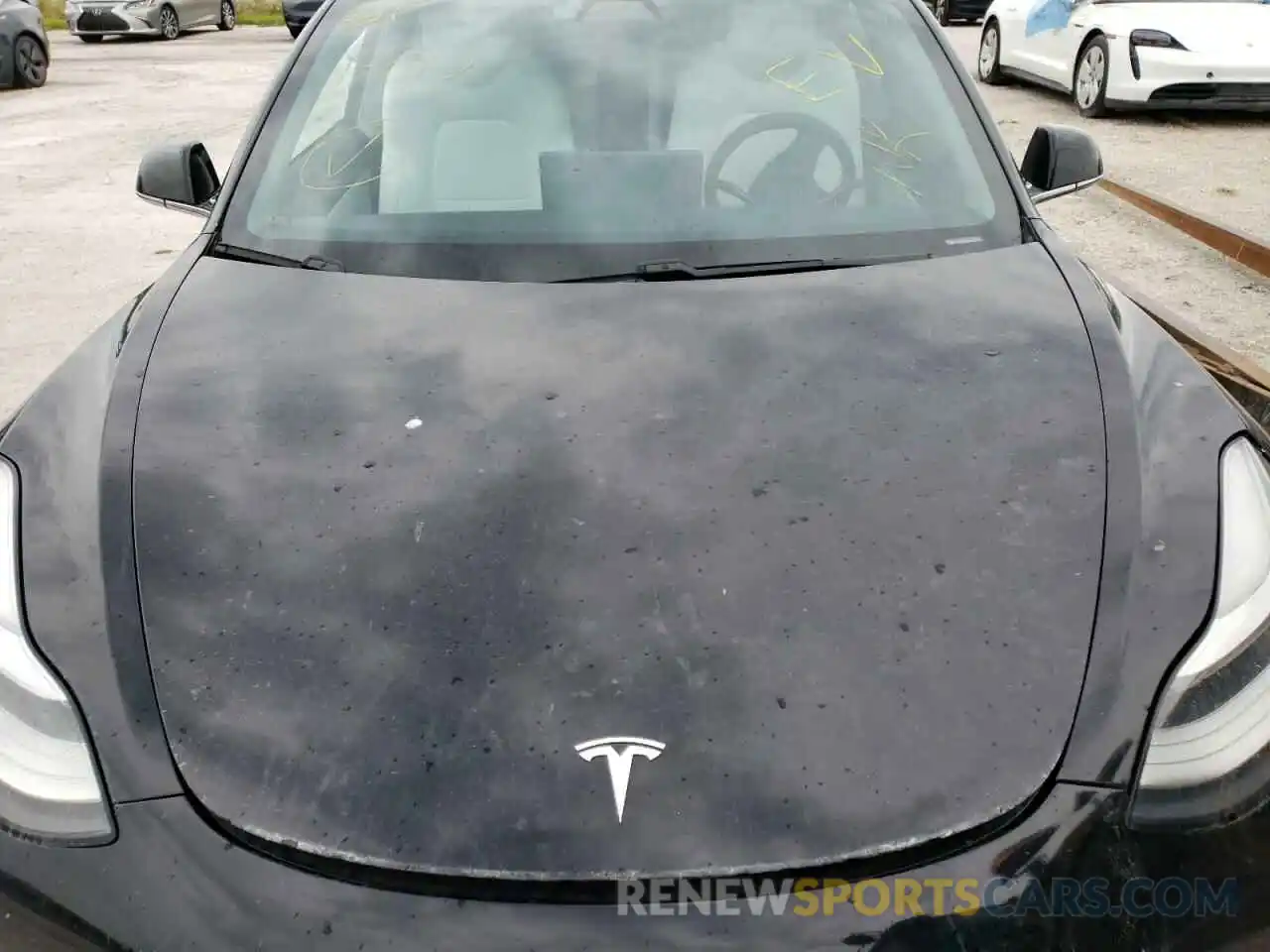 7 Photograph of a damaged car 5YJ3E1EB4LF639034 TESLA MODEL 3 2020