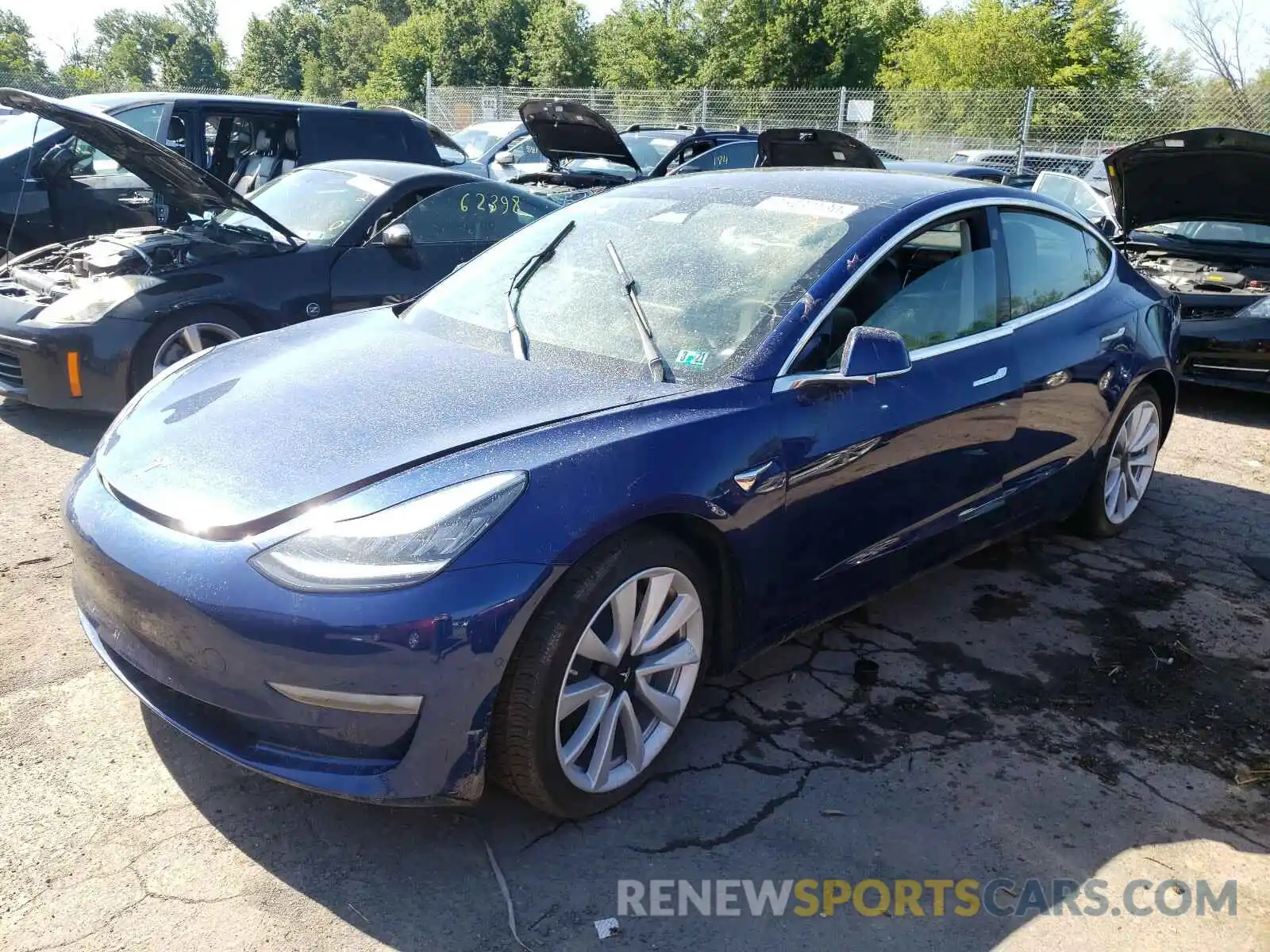 2 Photograph of a damaged car 5YJ3E1EB4LF646369 TESLA MODEL 3 2020