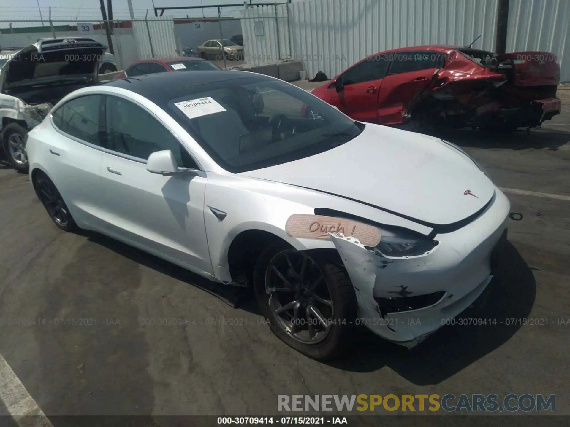 1 Photograph of a damaged car 5YJ3E1EB4LF651569 TESLA MODEL 3 2020