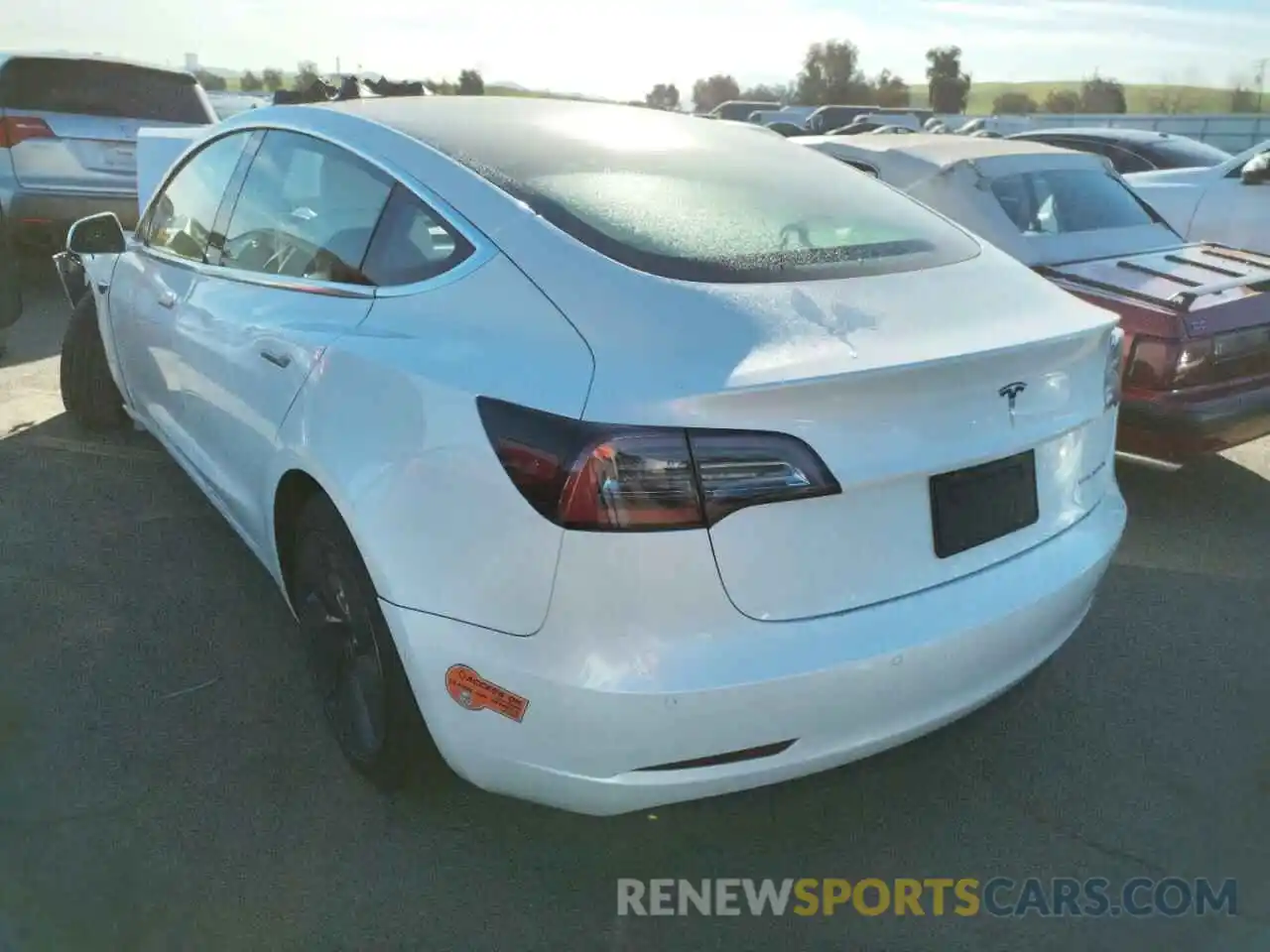 3 Photograph of a damaged car 5YJ3E1EB4LF651748 TESLA MODEL 3 2020