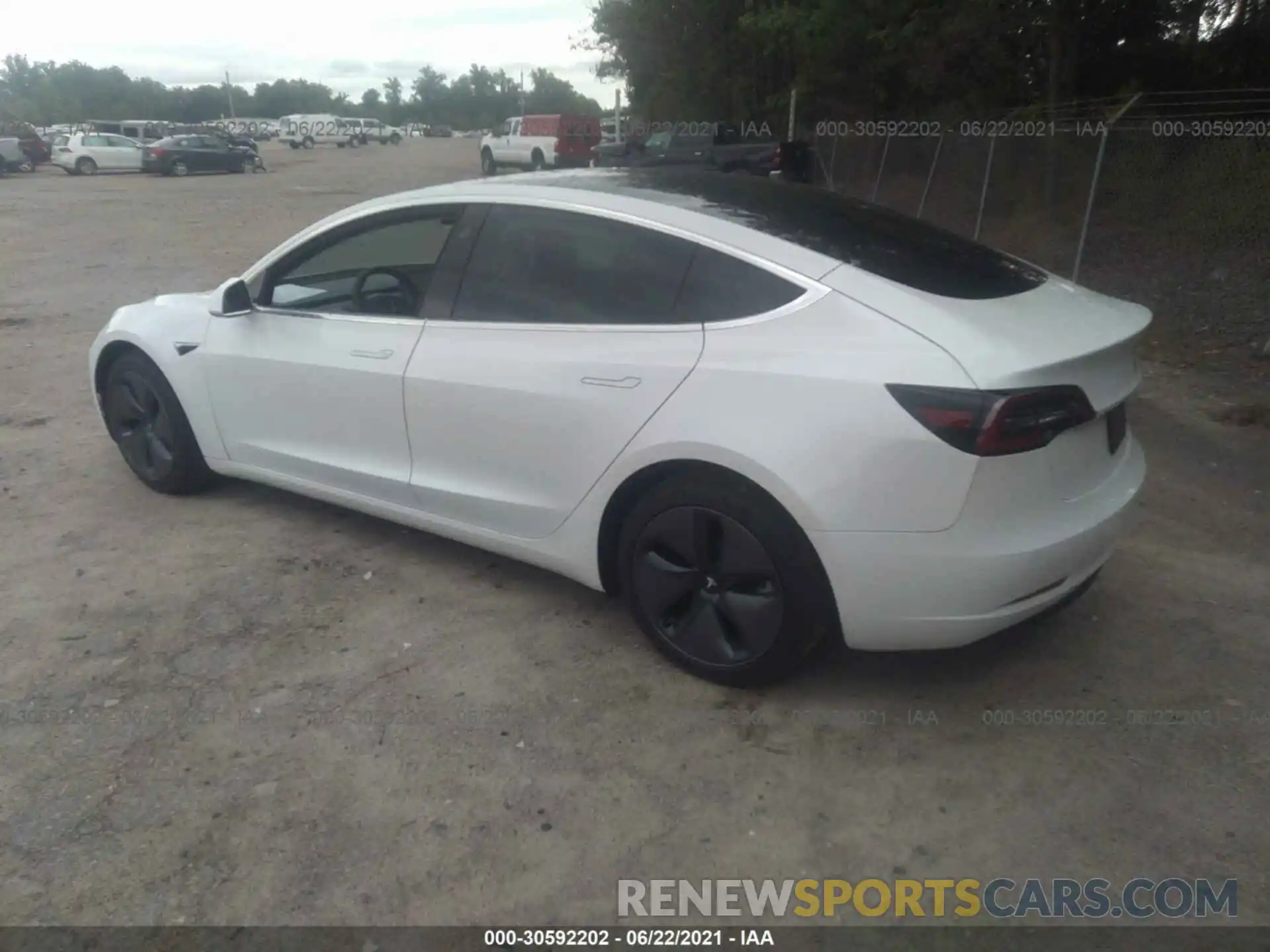 3 Photograph of a damaged car 5YJ3E1EB4LF665598 TESLA MODEL 3 2020