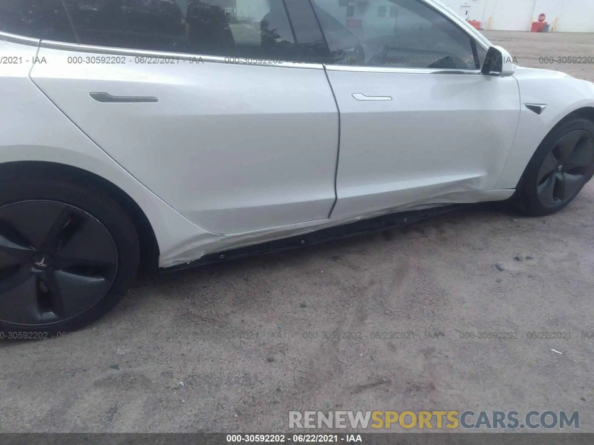 6 Photograph of a damaged car 5YJ3E1EB4LF665598 TESLA MODEL 3 2020