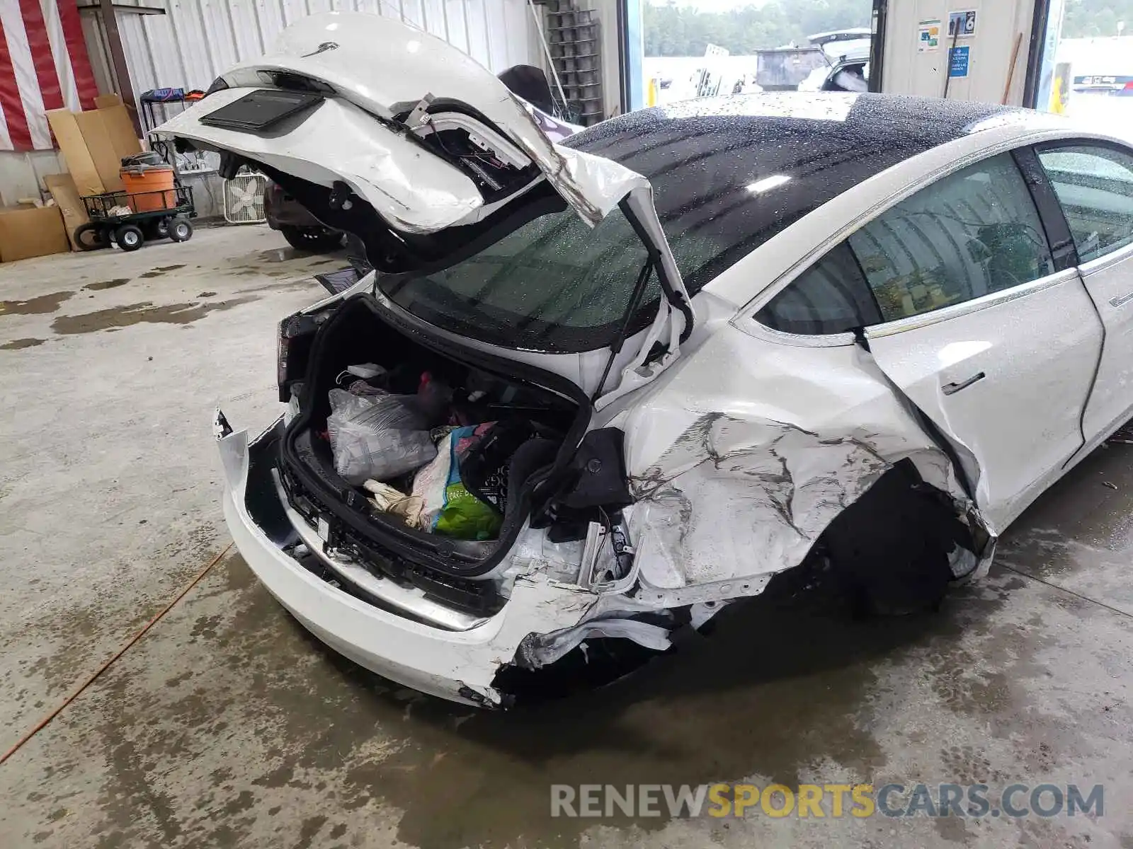 9 Photograph of a damaged car 5YJ3E1EB4LF665603 TESLA MODEL 3 2020