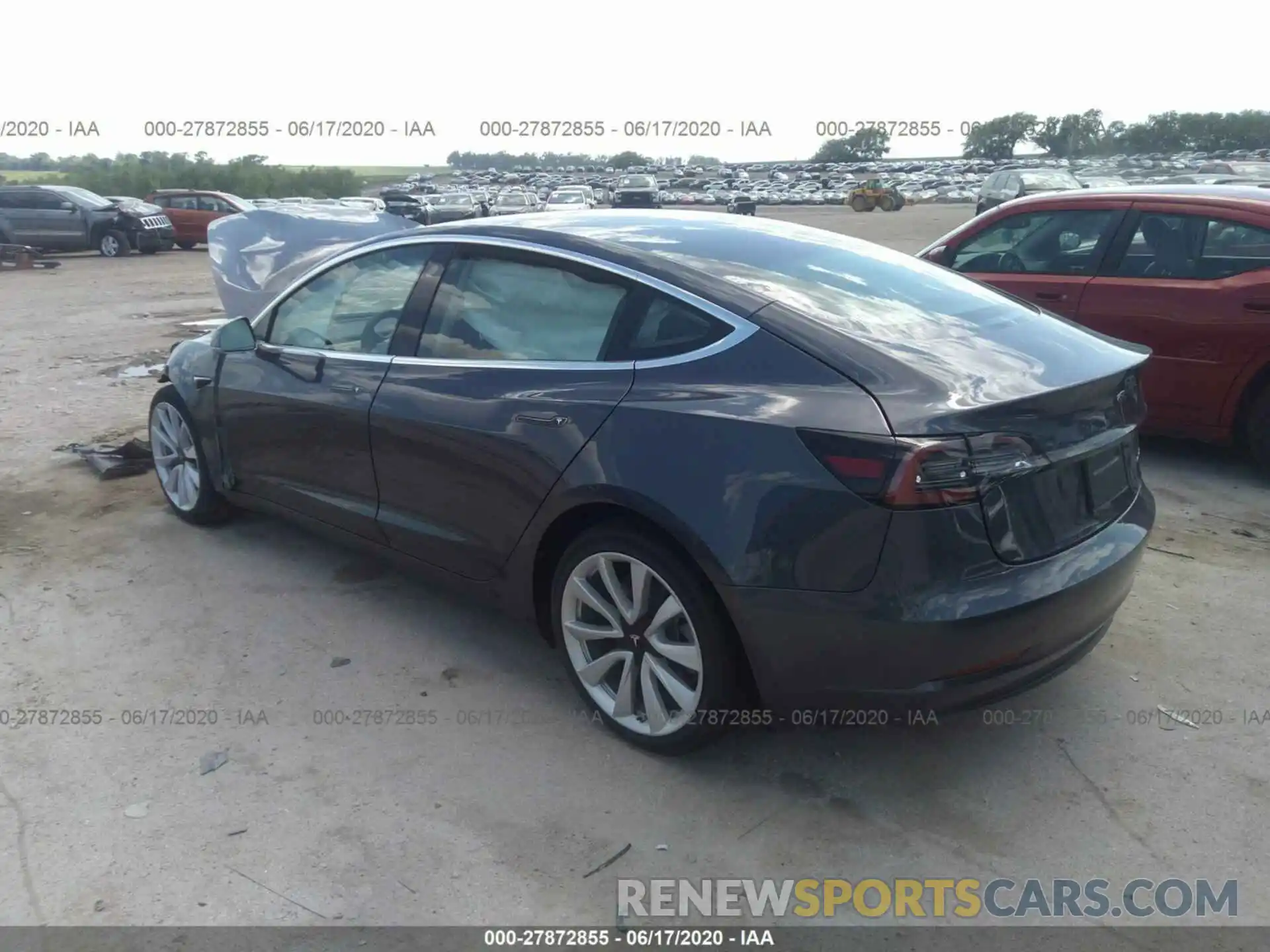 3 Photograph of a damaged car 5YJ3E1EB4LF666606 TESLA MODEL 3 2020