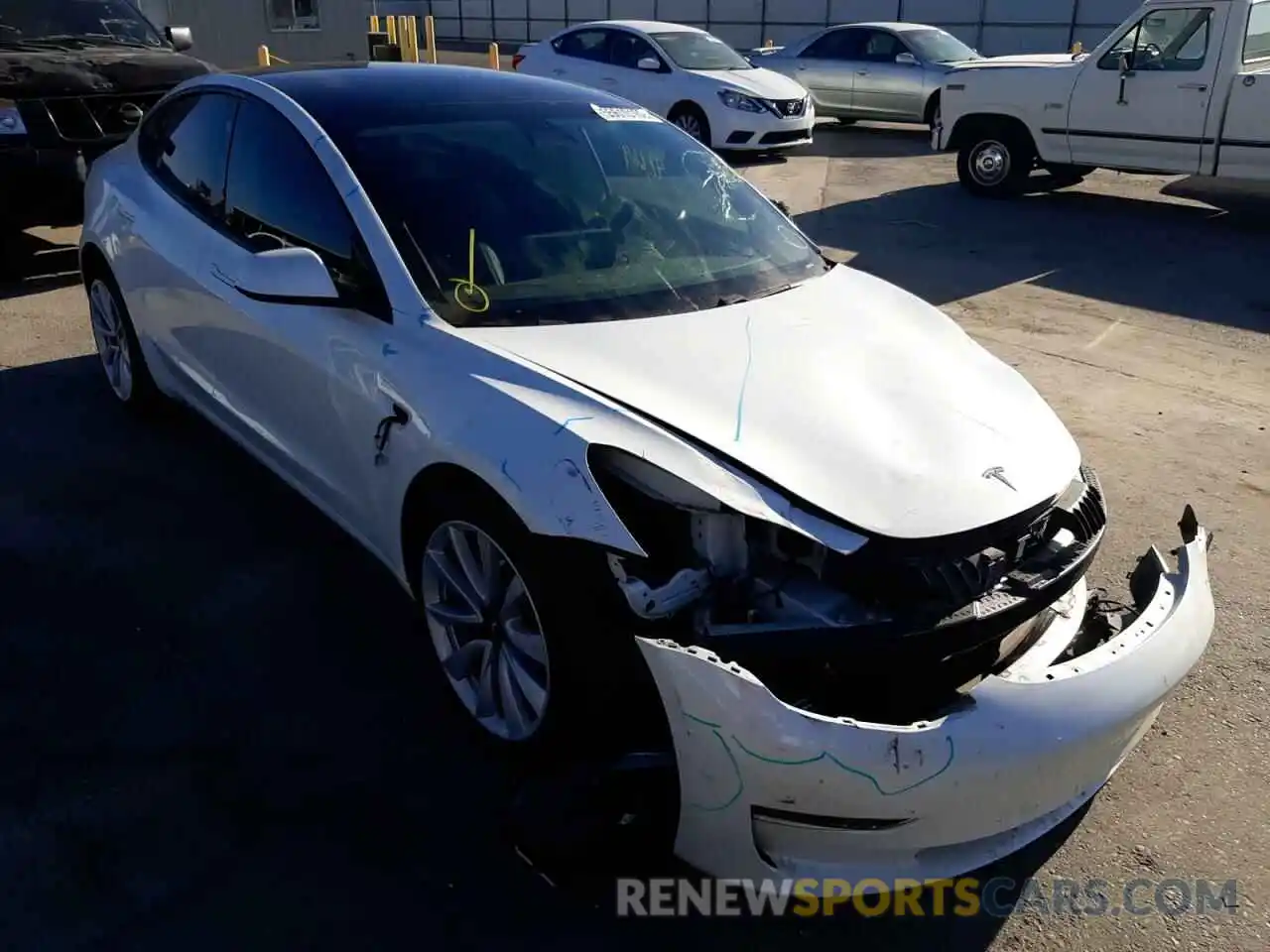 1 Photograph of a damaged car 5YJ3E1EB4LF711933 TESLA MODEL 3 2020