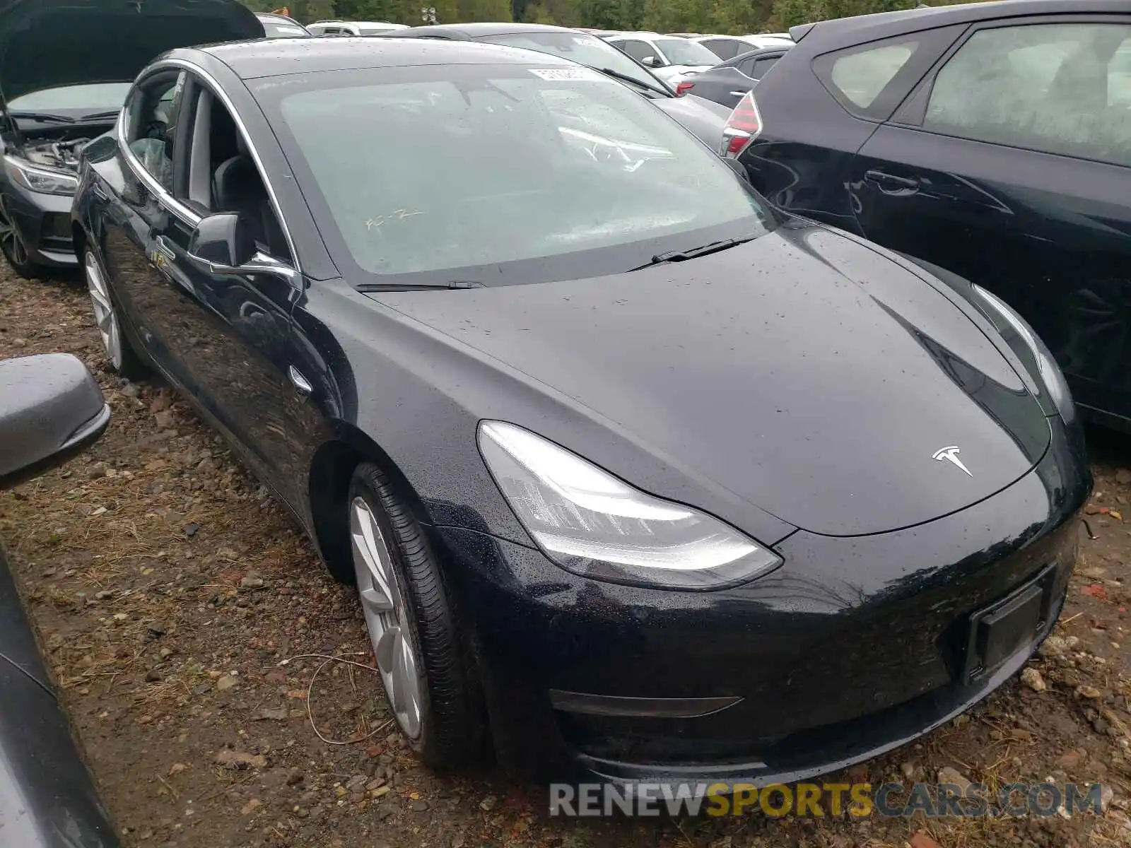 1 Photograph of a damaged car 5YJ3E1EB4LF735455 TESLA MODEL 3 2020