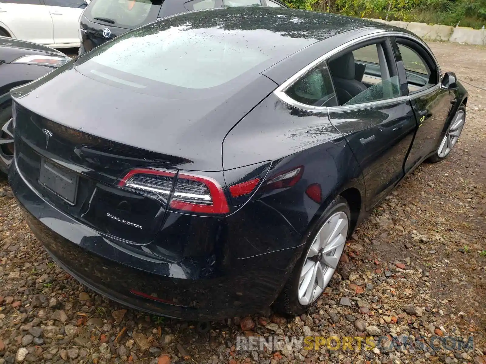 4 Фотография поврежденного автомобиля 5YJ3E1EB4LF735455 TESLA MODEL 3 2020