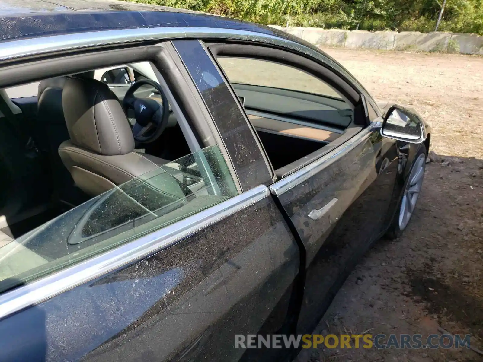 9 Photograph of a damaged car 5YJ3E1EB4LF735455 TESLA MODEL 3 2020