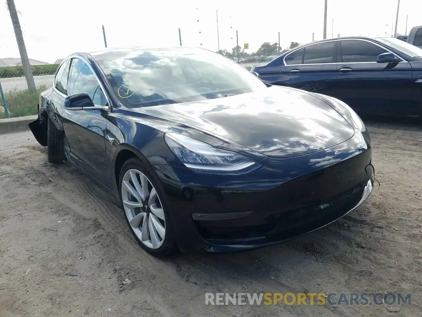 1 Photograph of a damaged car 5YJ3E1EB4LF787362 TESLA MODEL 3 2020