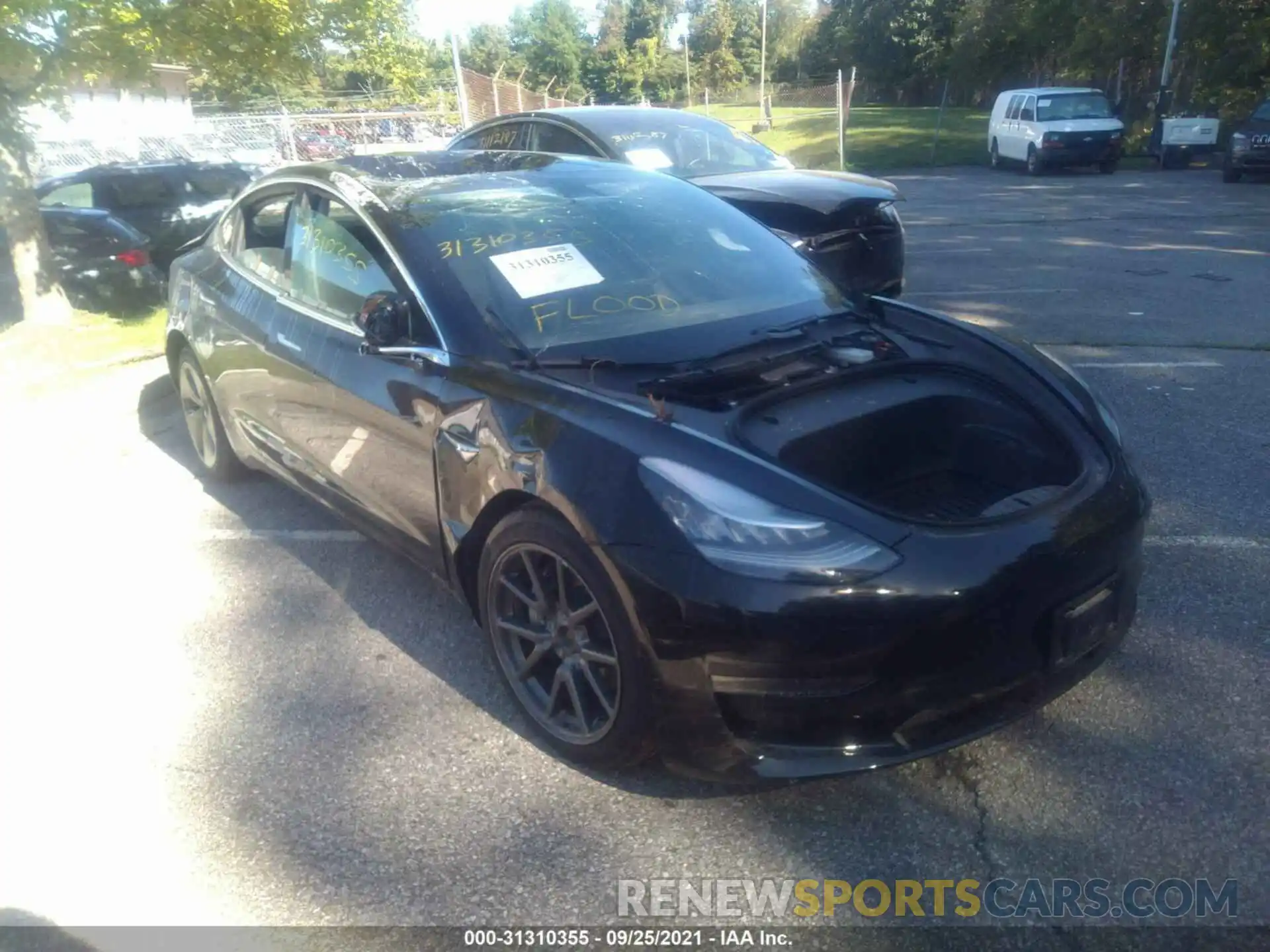 1 Photograph of a damaged car 5YJ3E1EB4LF800725 TESLA MODEL 3 2020