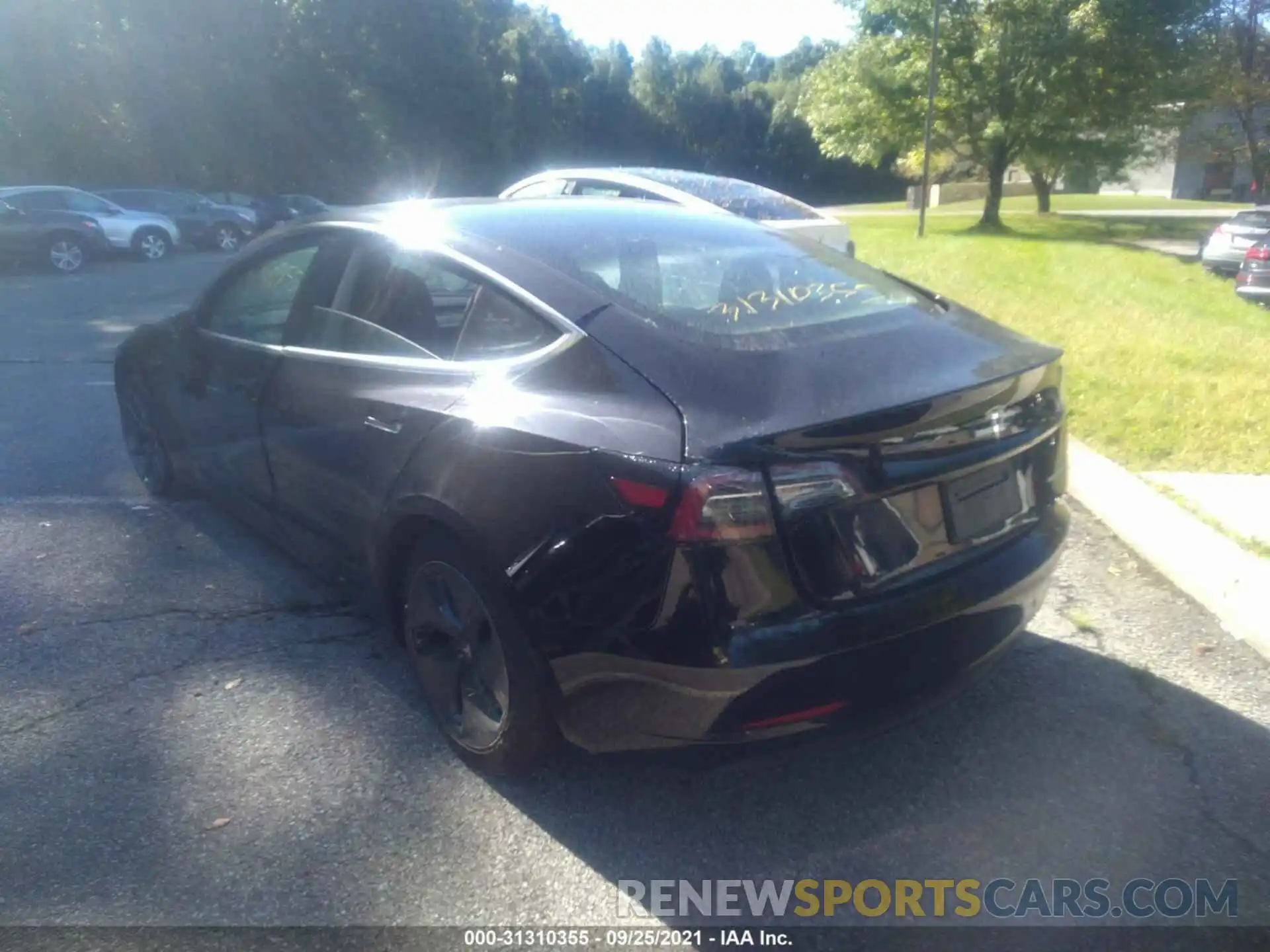 3 Photograph of a damaged car 5YJ3E1EB4LF800725 TESLA MODEL 3 2020