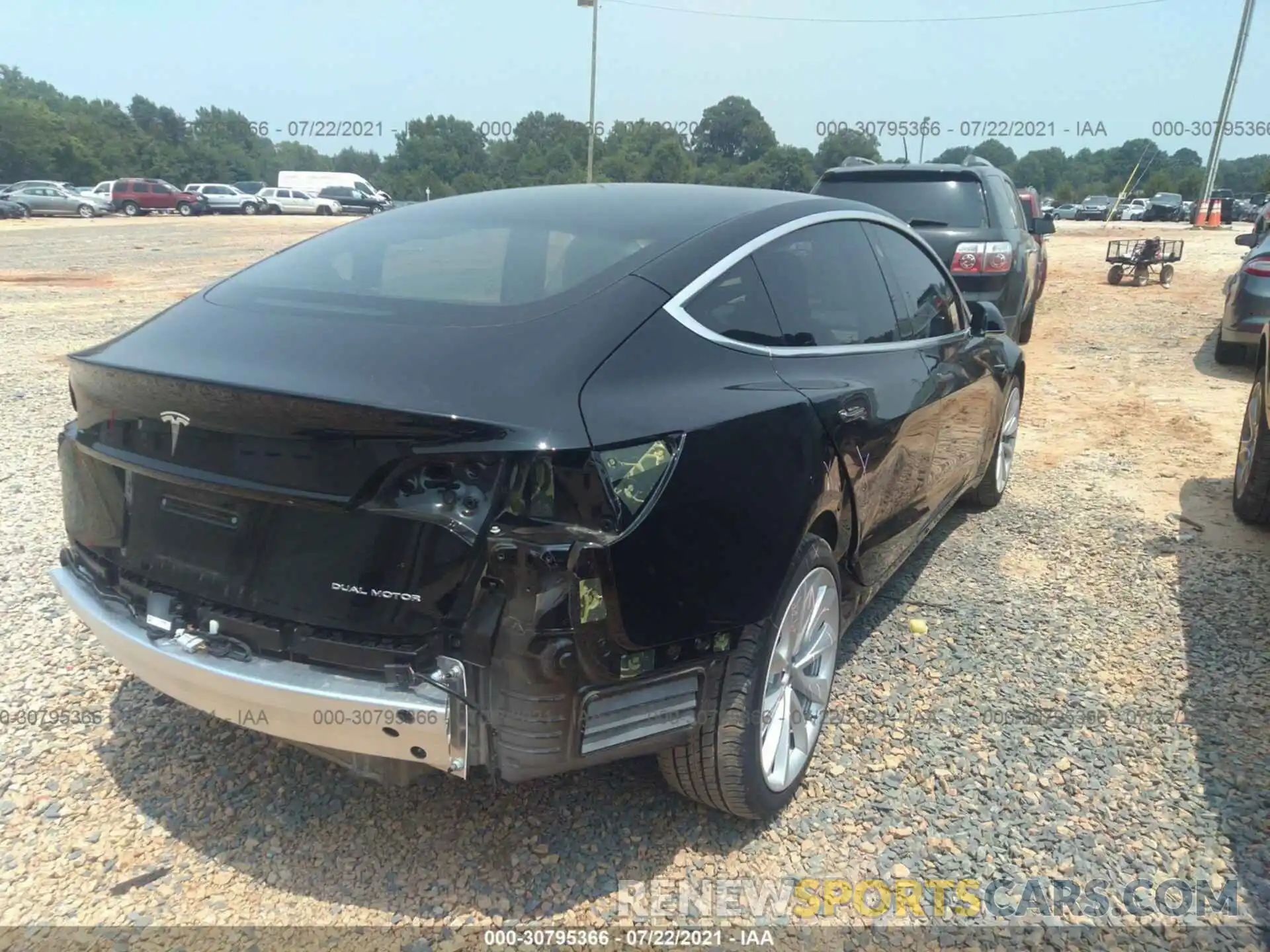 4 Photograph of a damaged car 5YJ3E1EB5LF600615 TESLA MODEL 3 2020