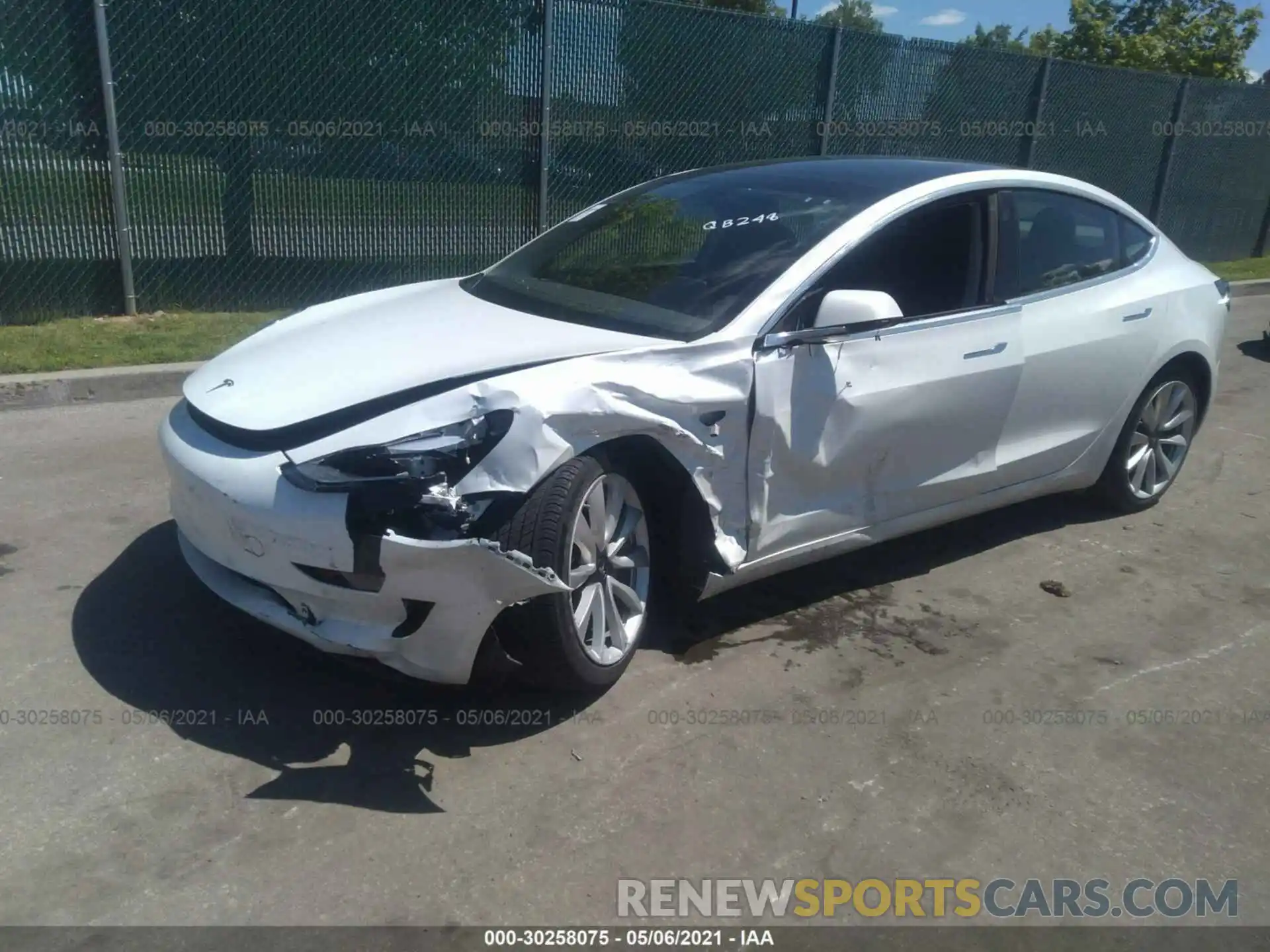 2 Photograph of a damaged car 5YJ3E1EB5LF621190 TESLA MODEL 3 2020