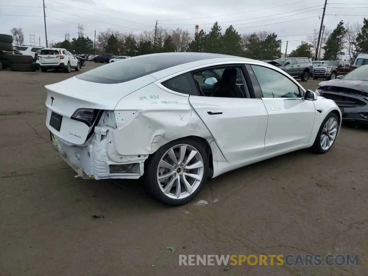 3 Photograph of a damaged car 5YJ3E1EB5LF621237 TESLA MODEL 3 2020