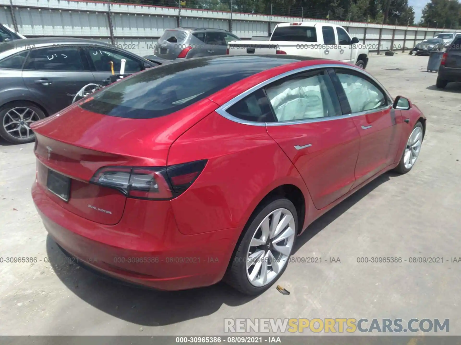 4 Фотография поврежденного автомобиля 5YJ3E1EB5LF628320 TESLA MODEL 3 2020