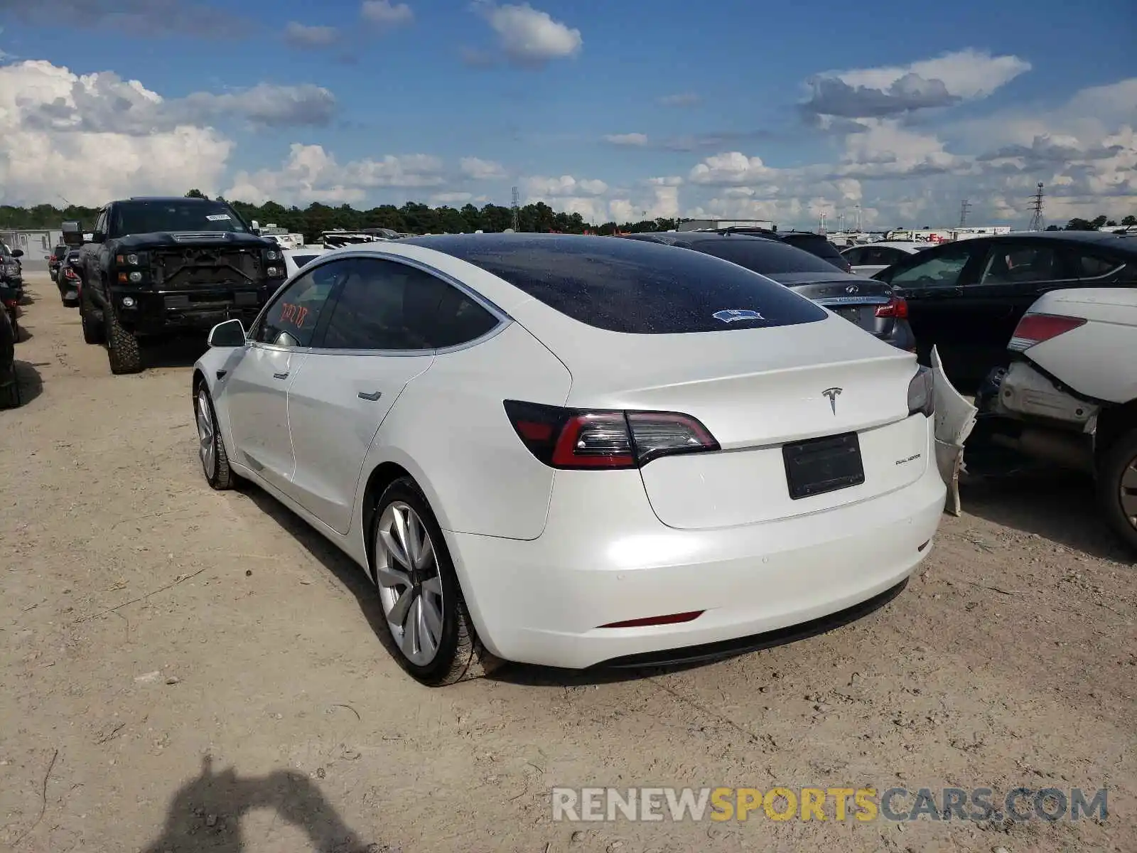 3 Photograph of a damaged car 5YJ3E1EB5LF628544 TESLA MODEL 3 2020