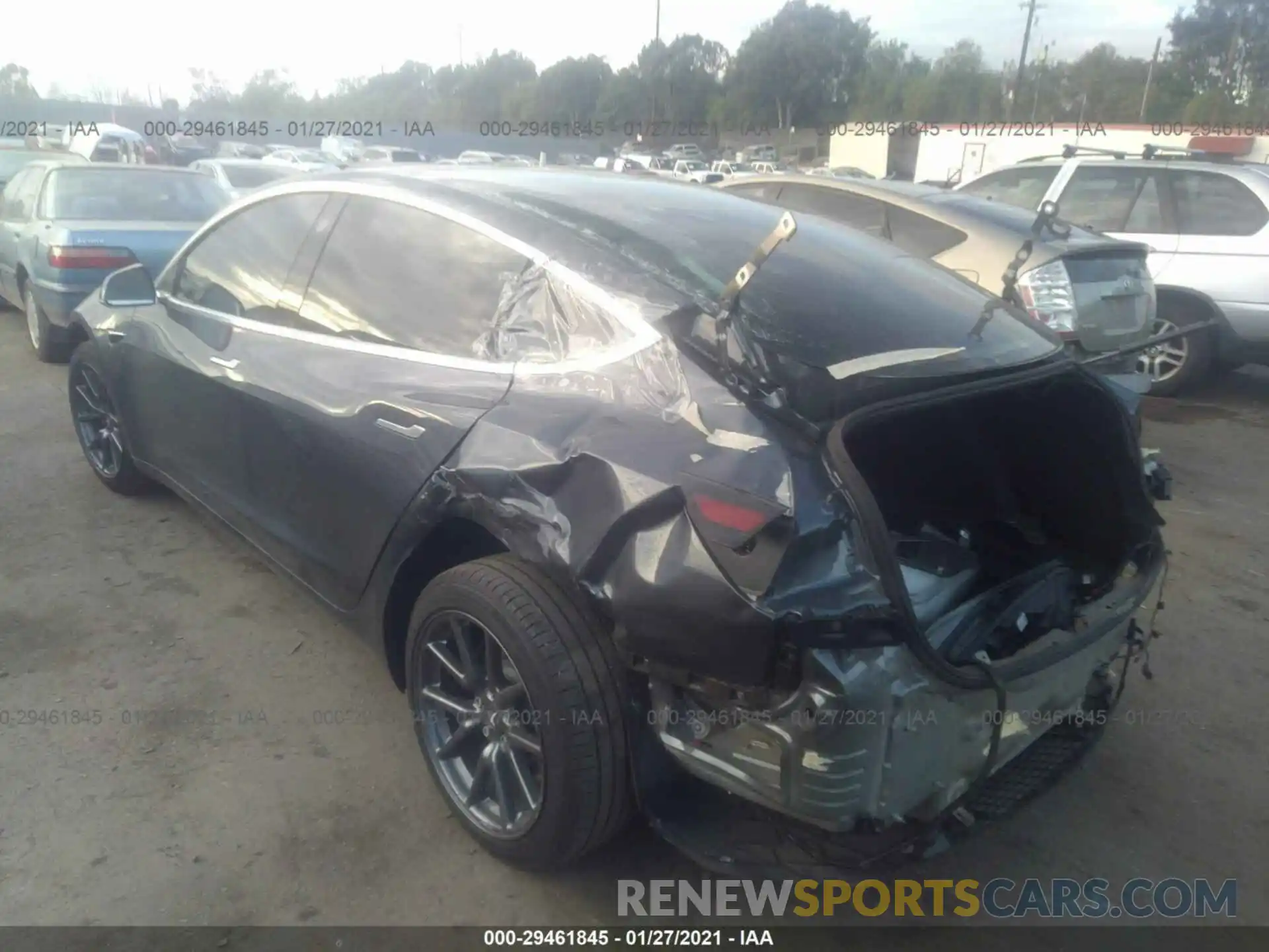 3 Photograph of a damaged car 5YJ3E1EB5LF635543 TESLA MODEL 3 2020