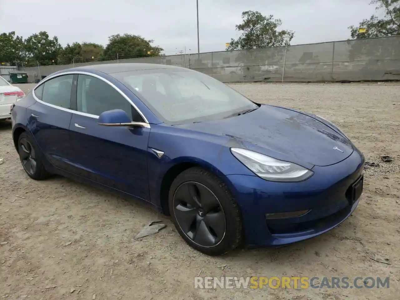 1 Photograph of a damaged car 5YJ3E1EB5LF636305 TESLA MODEL 3 2020