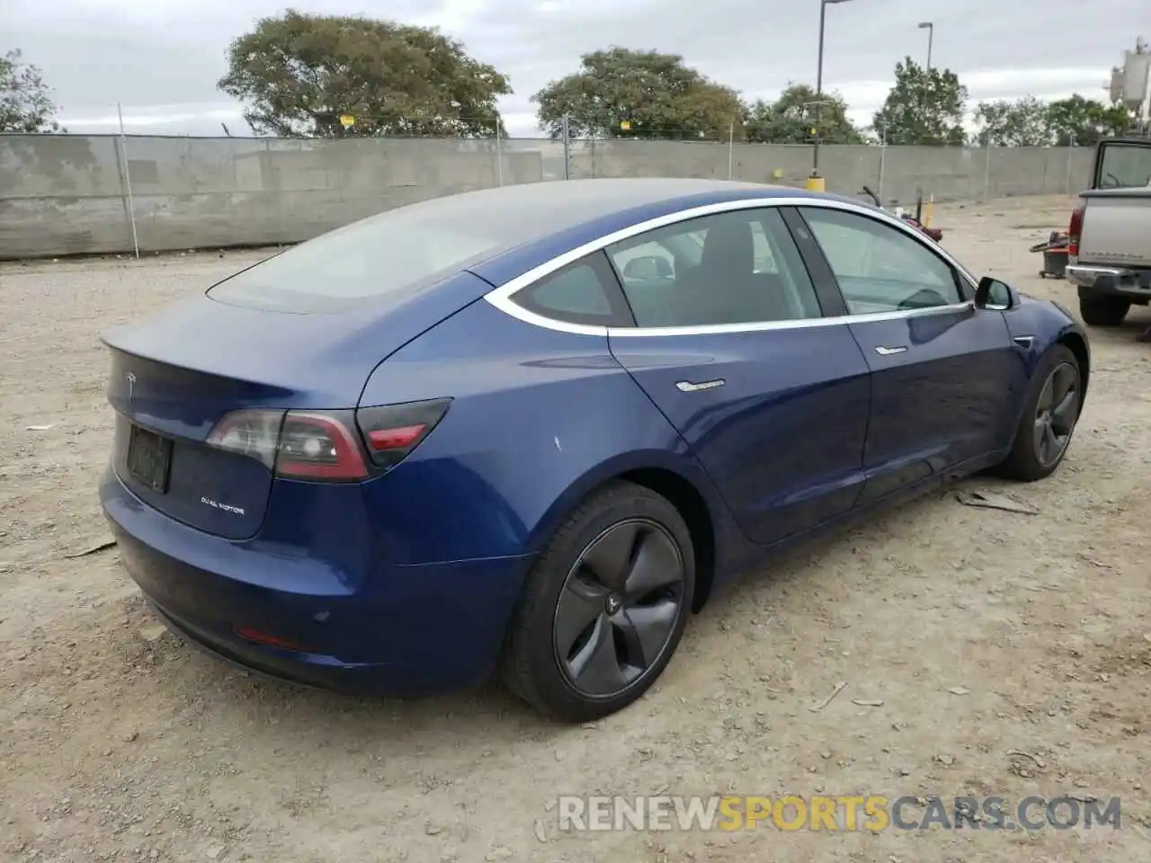 4 Photograph of a damaged car 5YJ3E1EB5LF636305 TESLA MODEL 3 2020