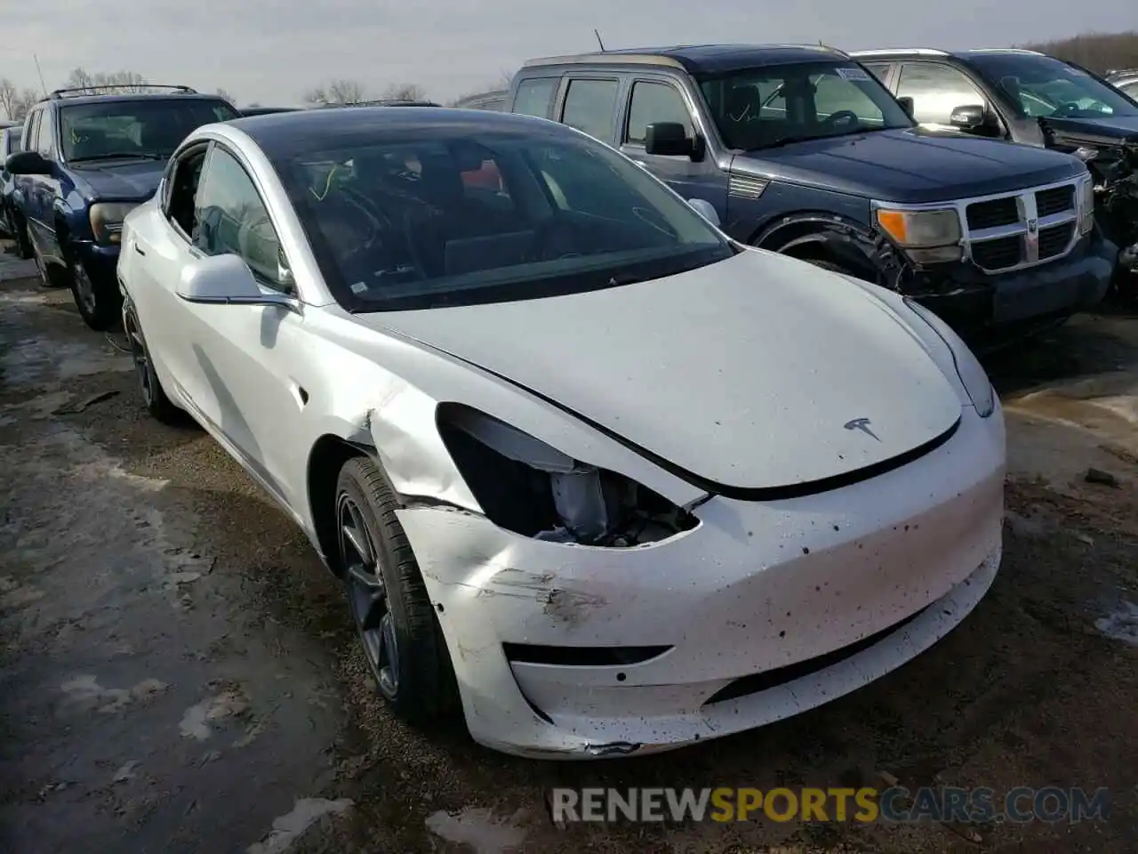 1 Photograph of a damaged car 5YJ3E1EB5LF637308 TESLA MODEL 3 2020