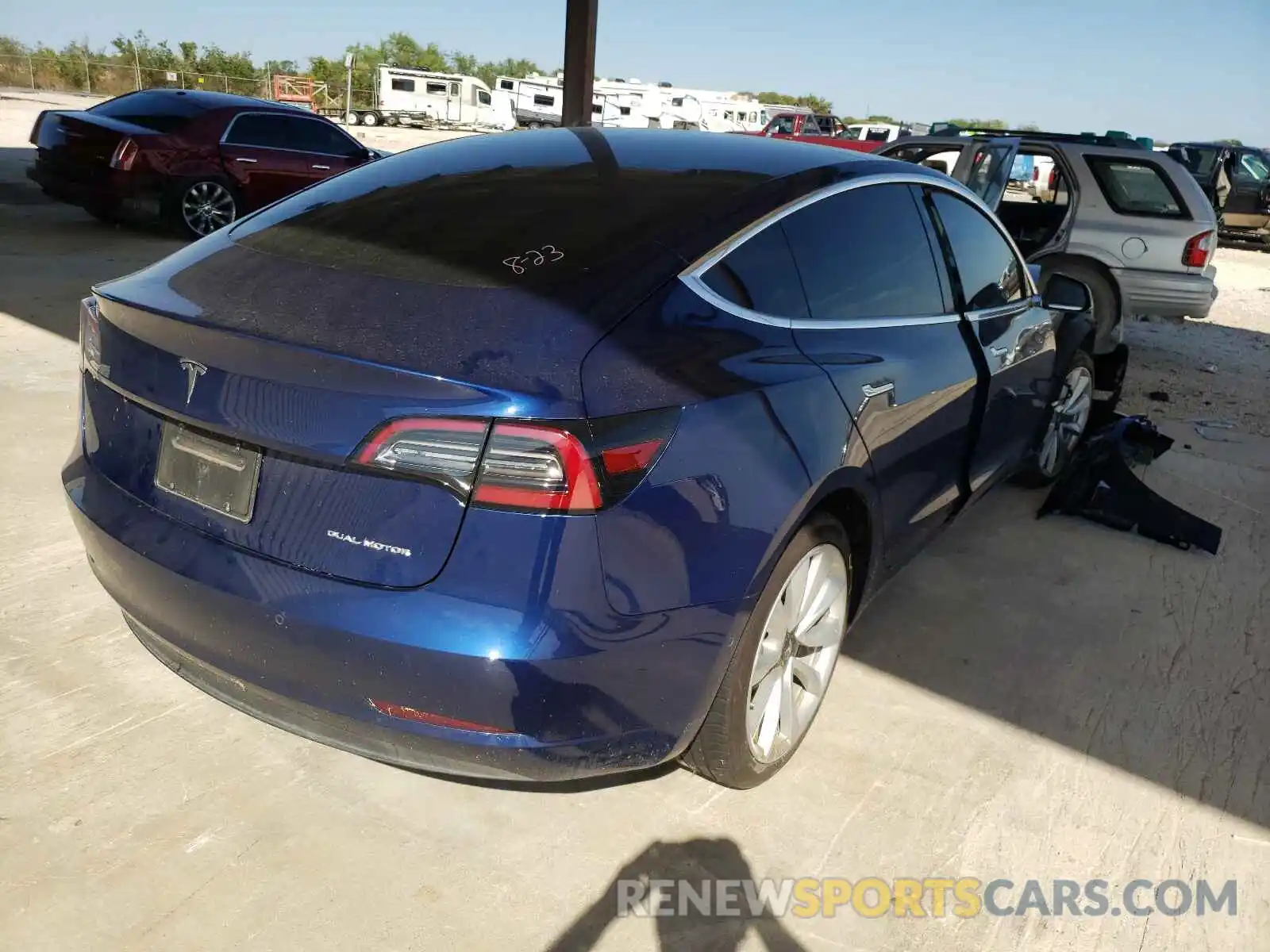 4 Photograph of a damaged car 5YJ3E1EB5LF638409 TESLA MODEL 3 2020