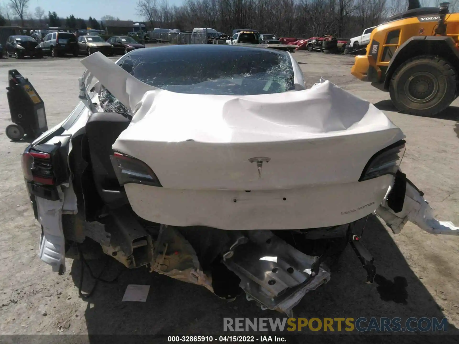 6 Photograph of a damaged car 5YJ3E1EB5LF638829 TESLA MODEL 3 2020