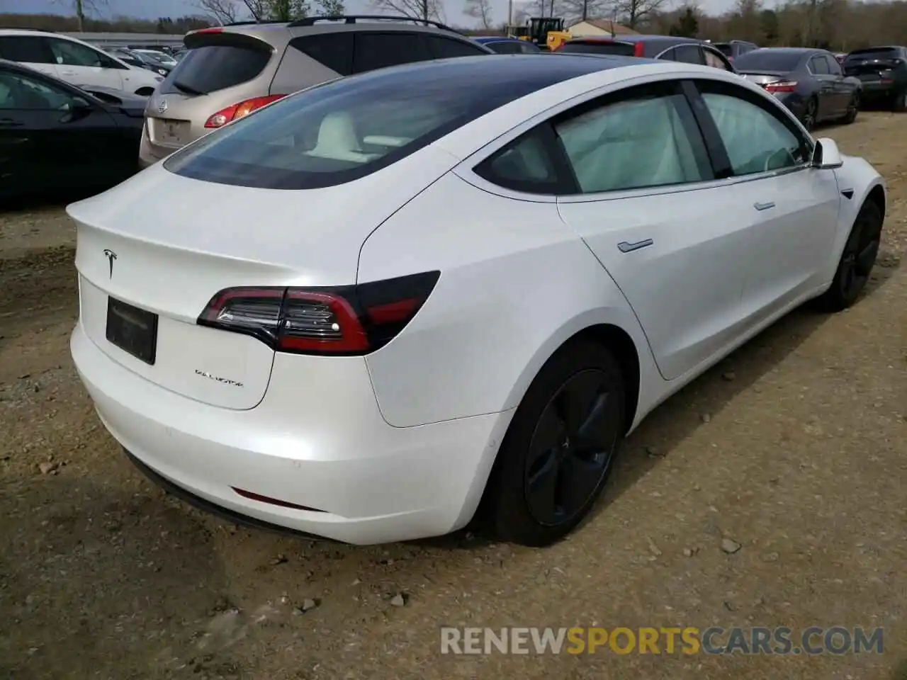 4 Photograph of a damaged car 5YJ3E1EB5LF639690 TESLA MODEL 3 2020